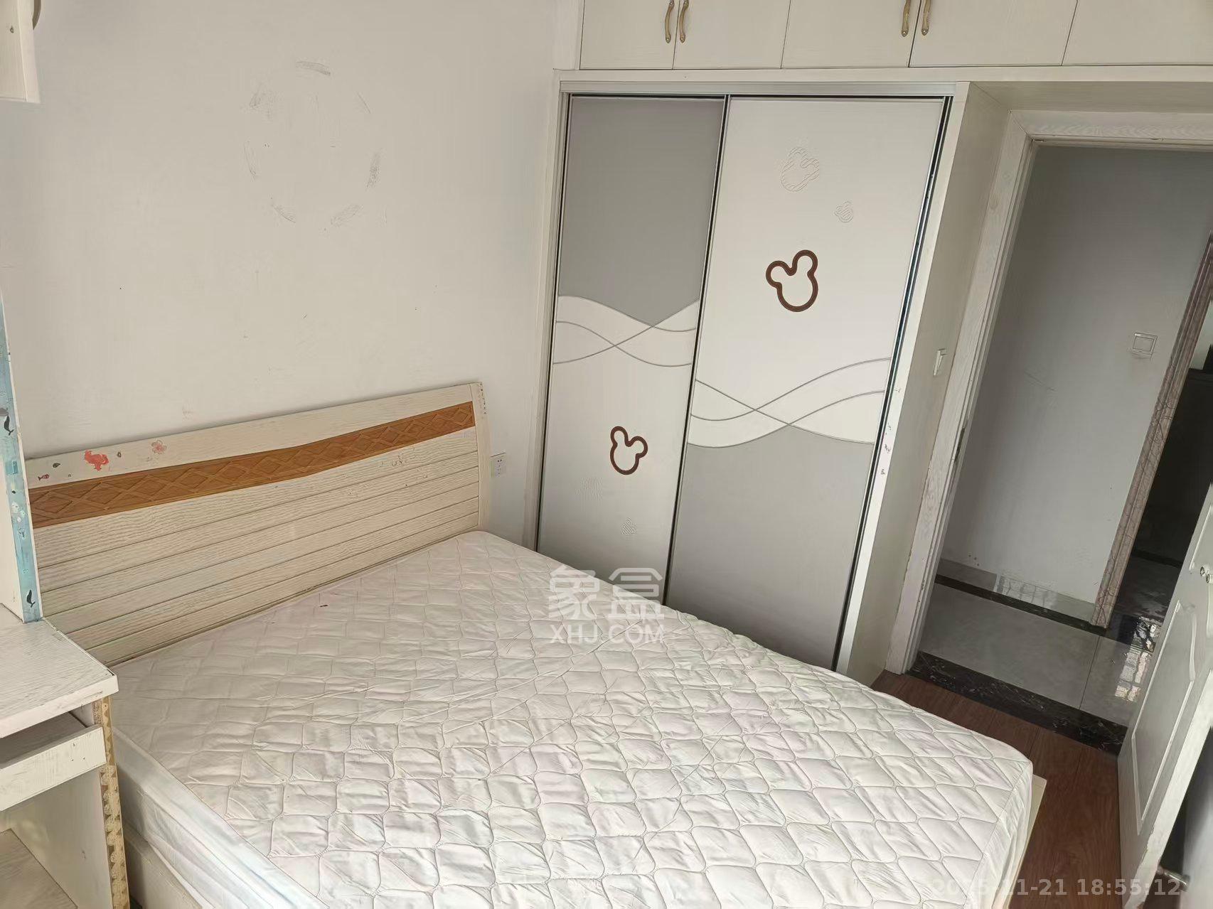 嘉顺苑 3室2厅2卫 2500.0元/月 嘉顺苑 3室2厅2卫 2500.0元/月室内图