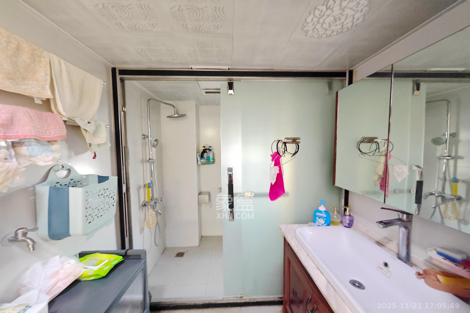 建发中央悦府 3室2厅2卫 126.0万 建发中央悦府 3室2厅2卫 126.0万其他