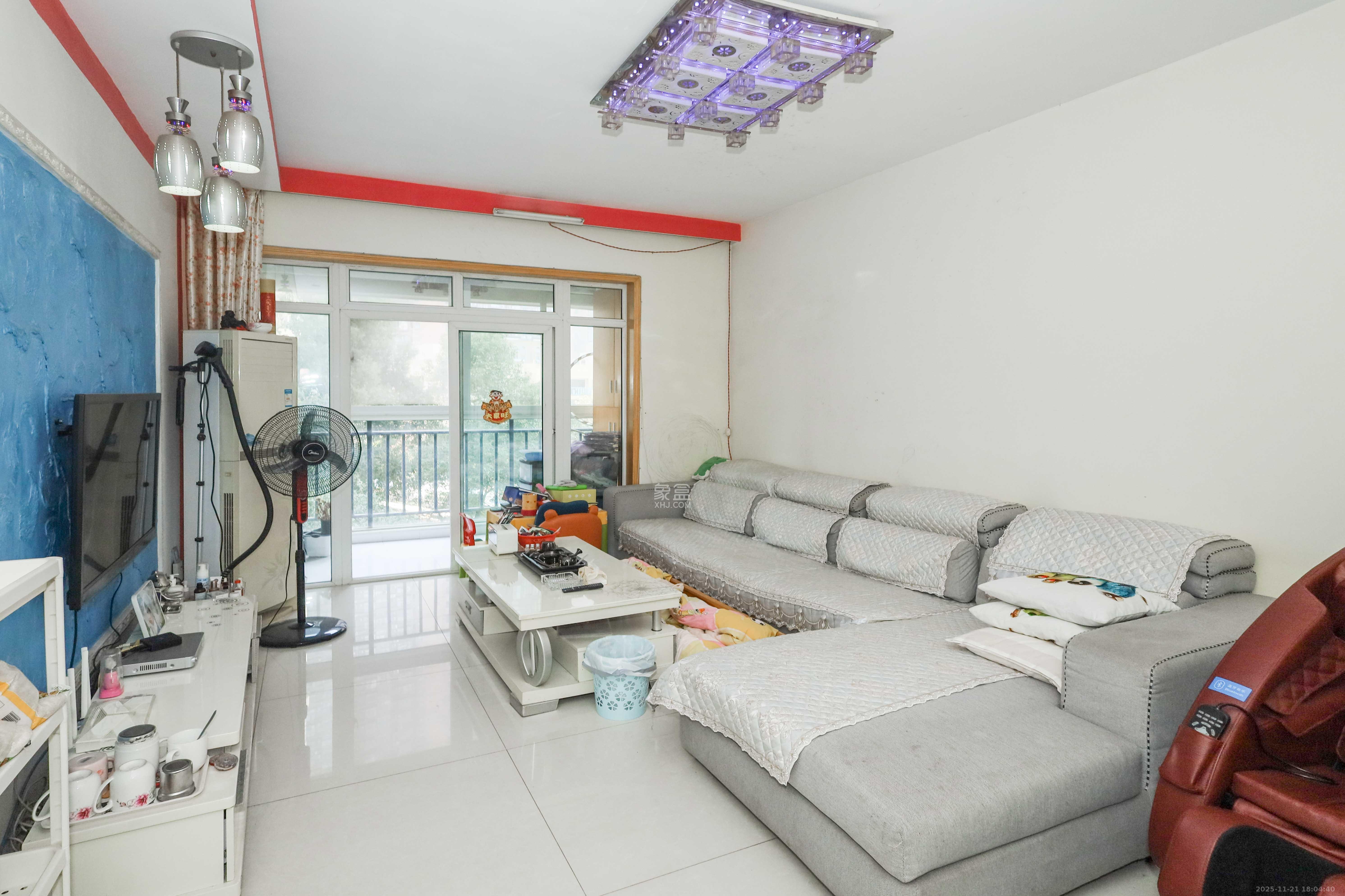 麓山润城  2室2厅1卫    52.0万客厅