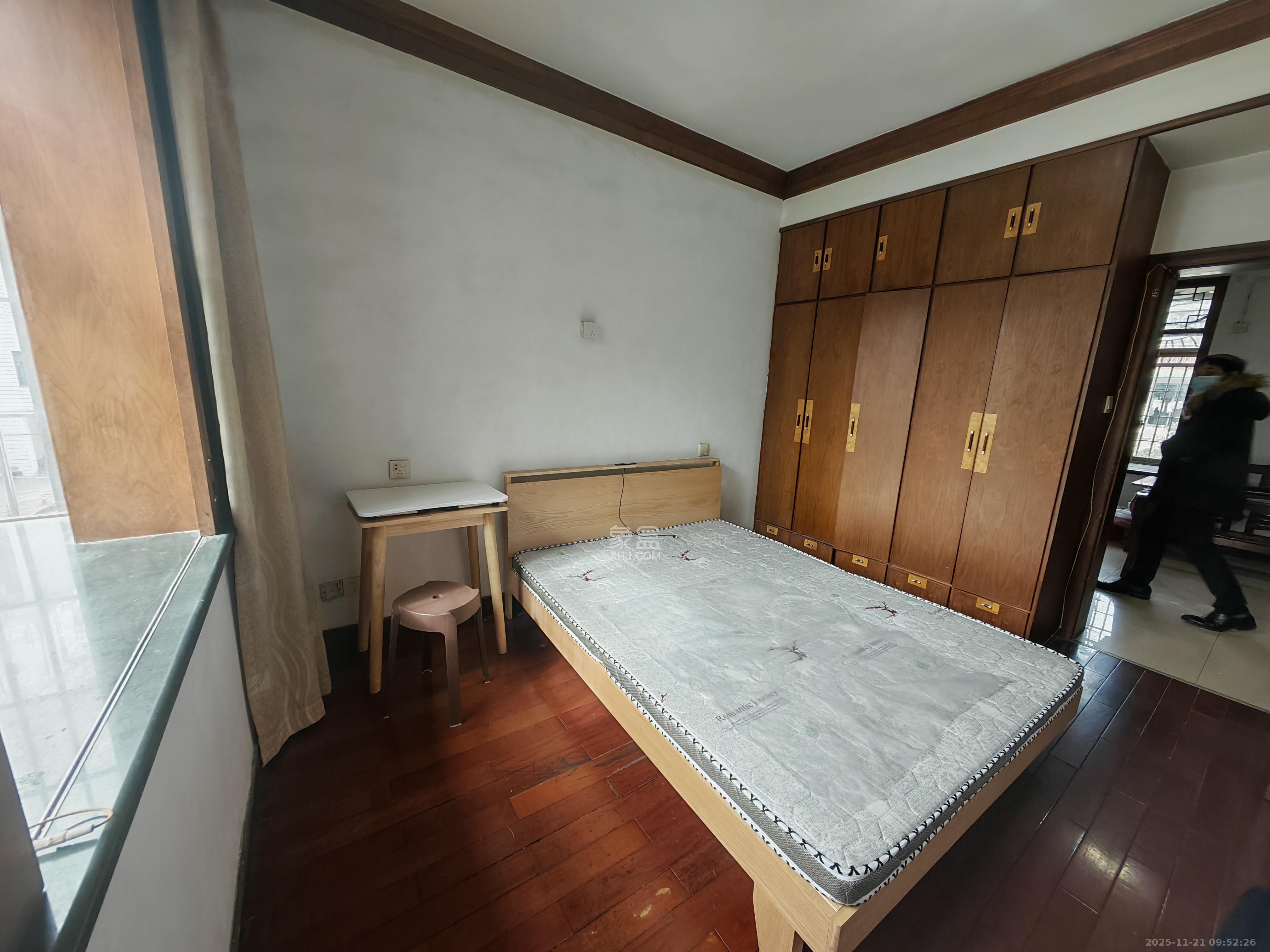 王公塘社区  2室1厅1卫    1400.0元/月室内图