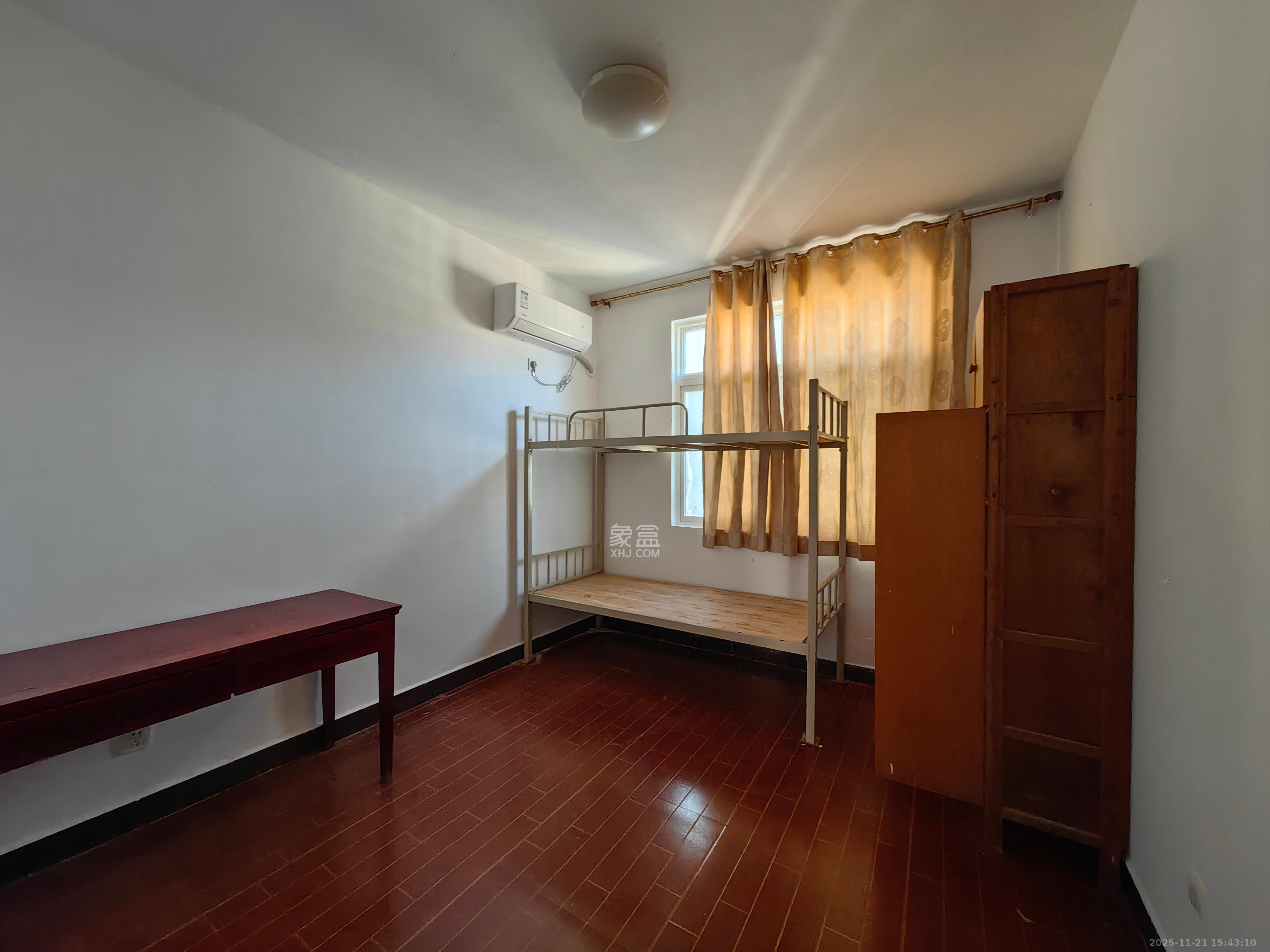 星城福邸(雄天朗郡) 4室2厅2卫 2000.0元/月 星城福邸(雄天朗郡) 4室2厅2卫 2000.0元/月室内图