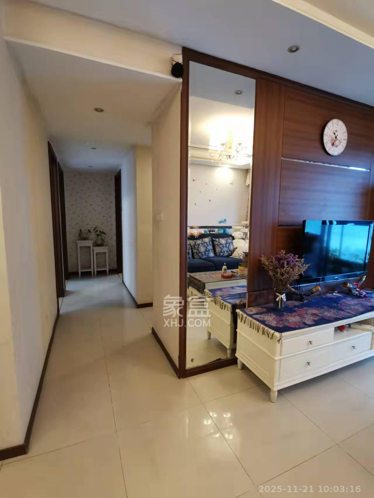 万科金域蓝湾  3室2厅1卫    2600.0元/月室内图