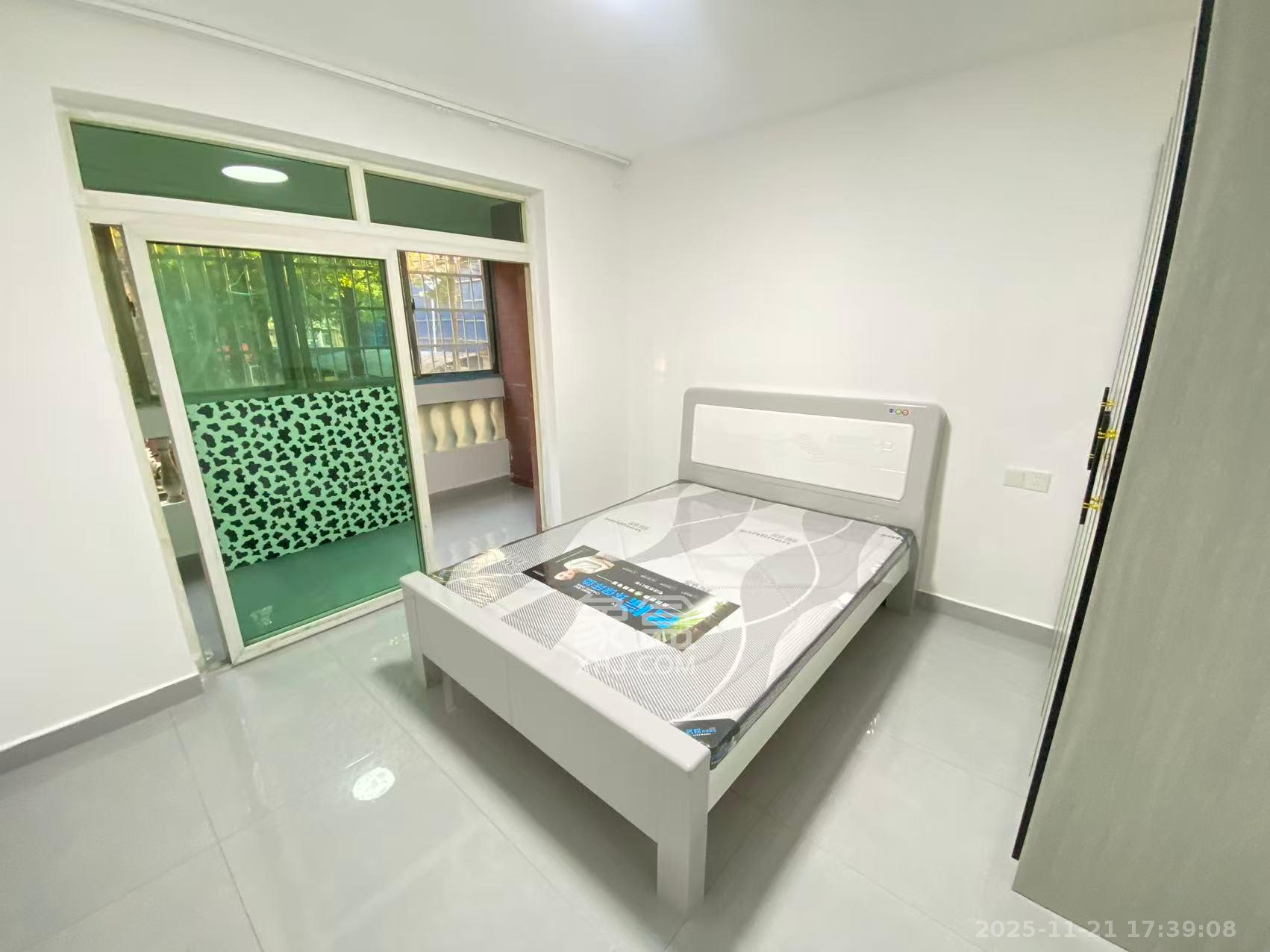 江南公寓  2室2厅1卫    2000.0元/月