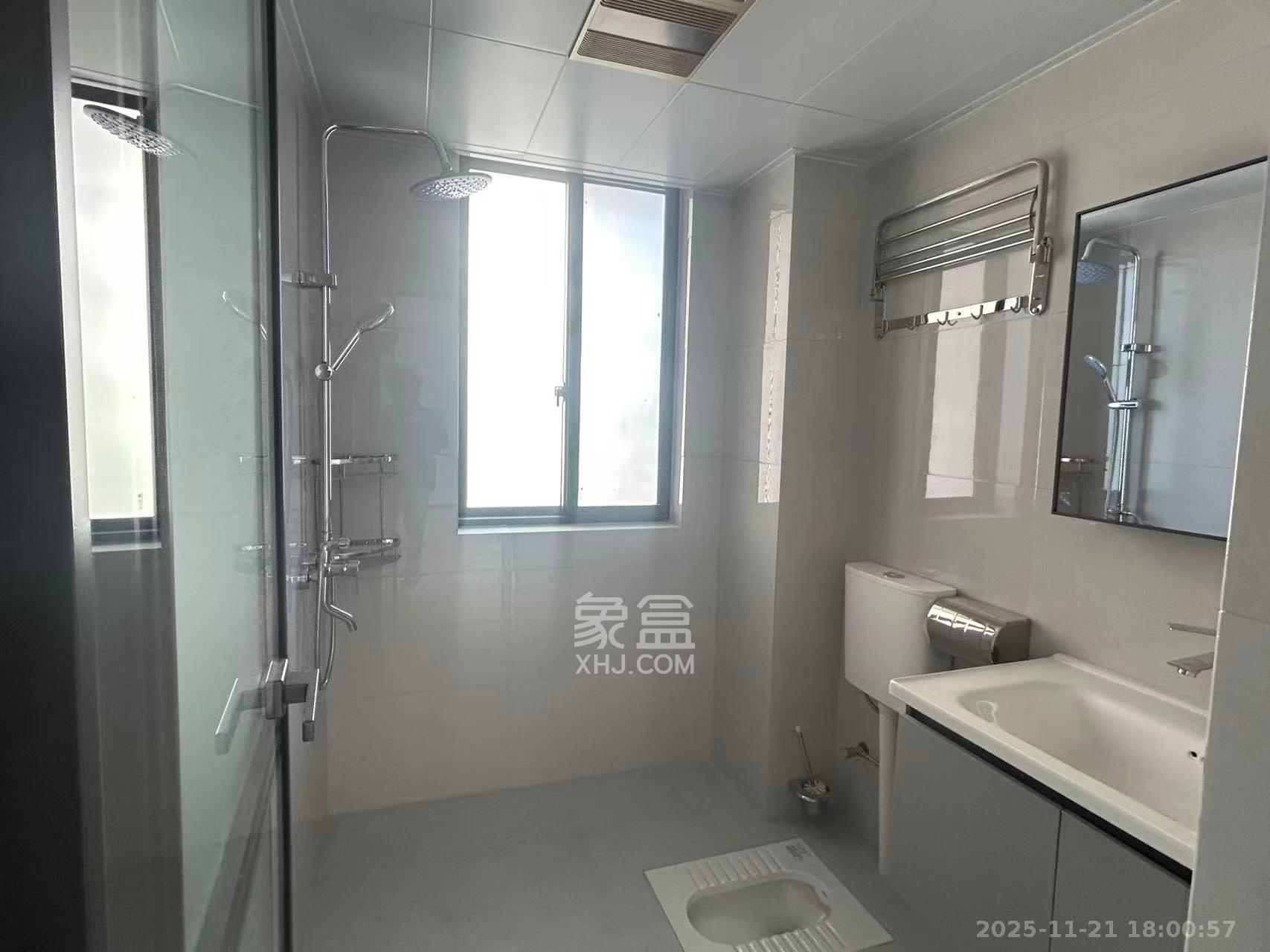 和景家园二期  2室2厅1卫    1800.0元/月室内图