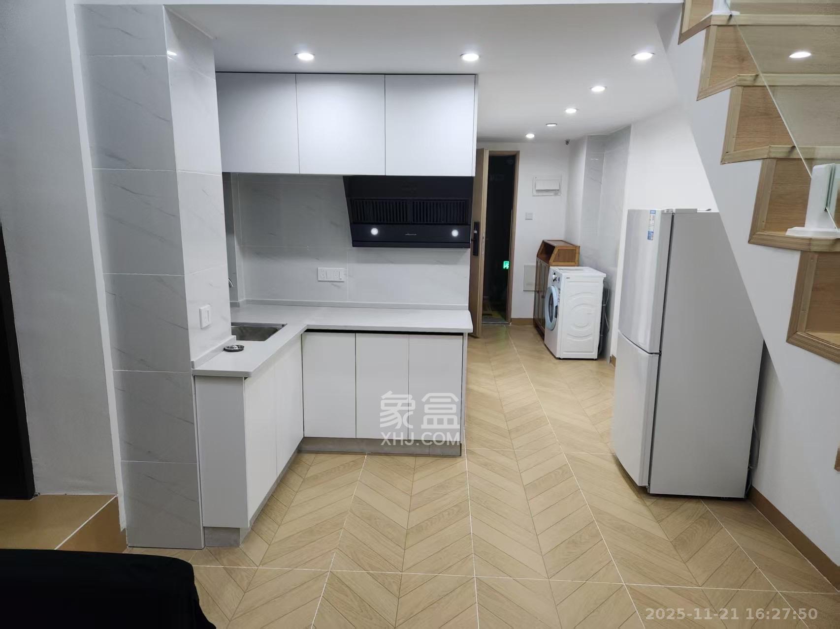 珠江花城好世界  1室1厅1卫    2000.0元/月室内图