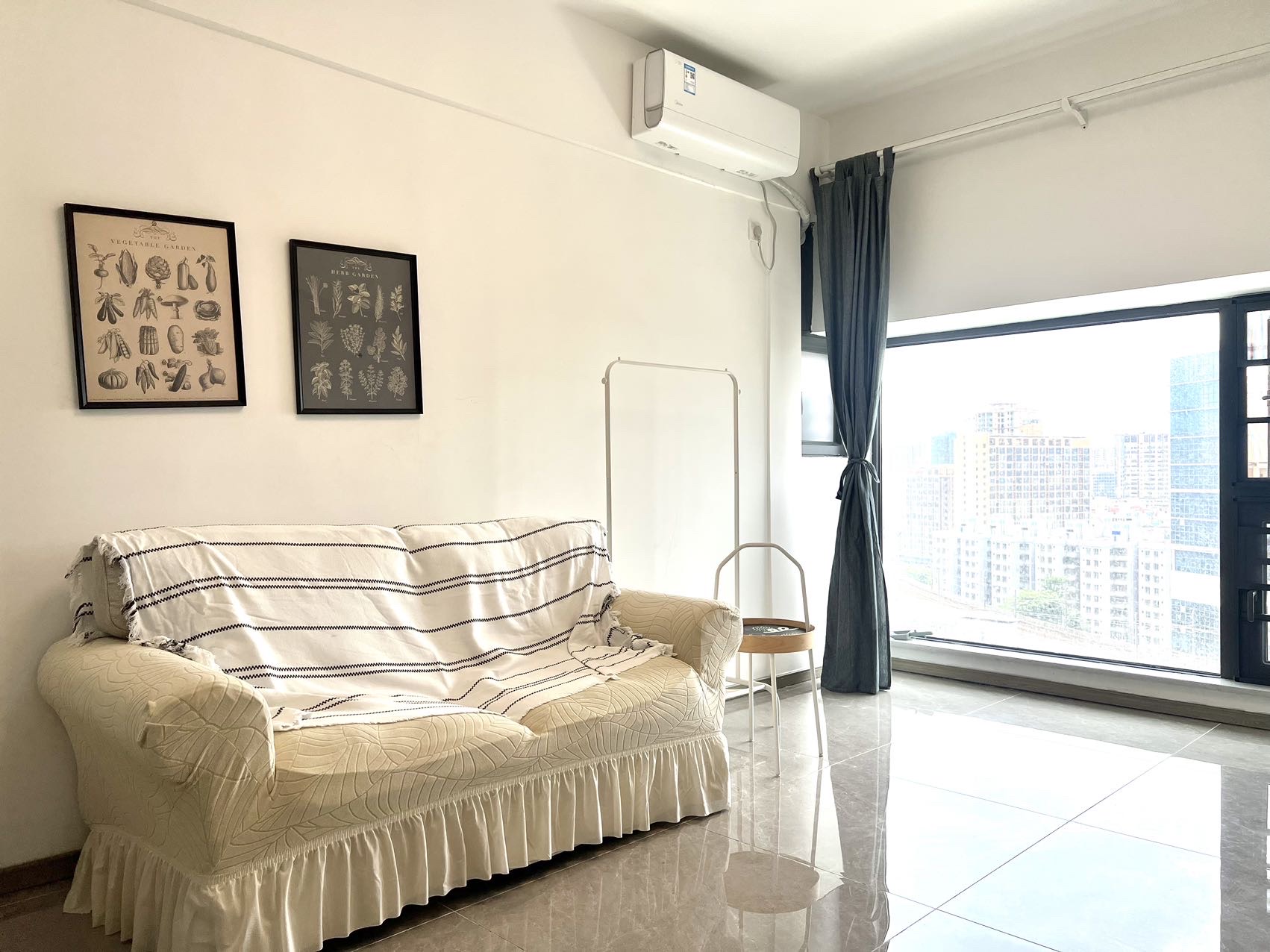 龙湖光年 1室1厅1卫 2000.0元/月 龙湖光年 1室1厅1卫 2000.0元/月室内图