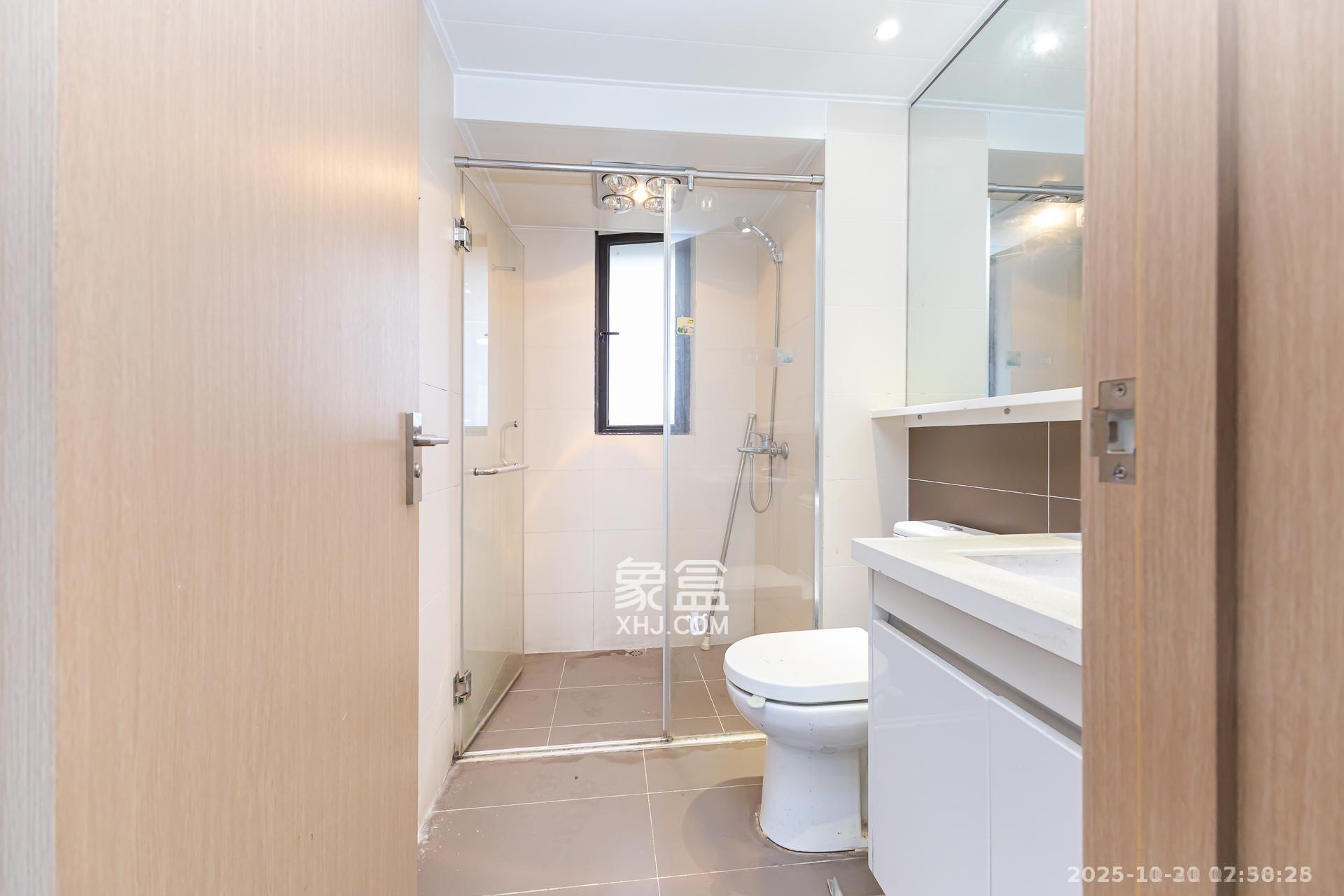 时代倾城二期  3室2厅2卫    2100.0元/月室内图