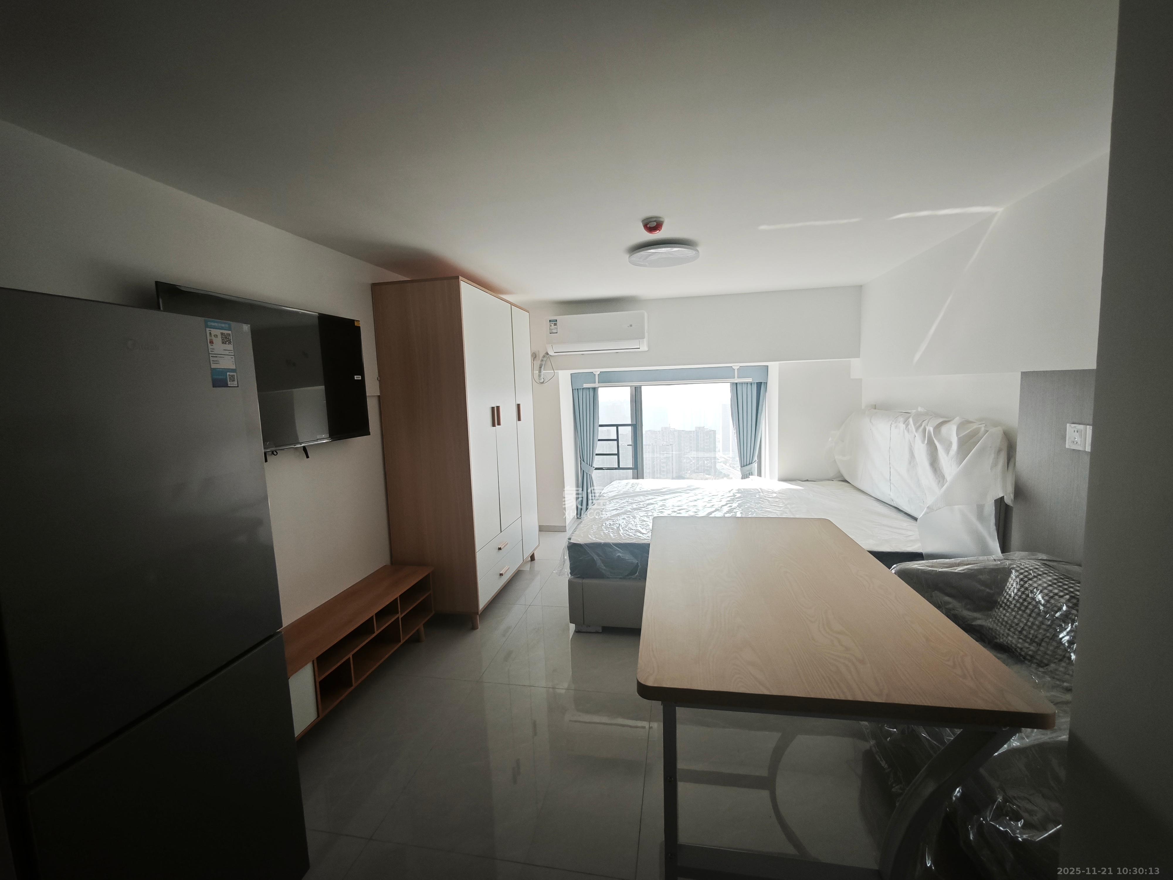 佳兆业云顶都汇 2室1厅1卫 2300.0元/月 佳兆业云顶都汇 2室1厅1卫 2300.0元/月室内图