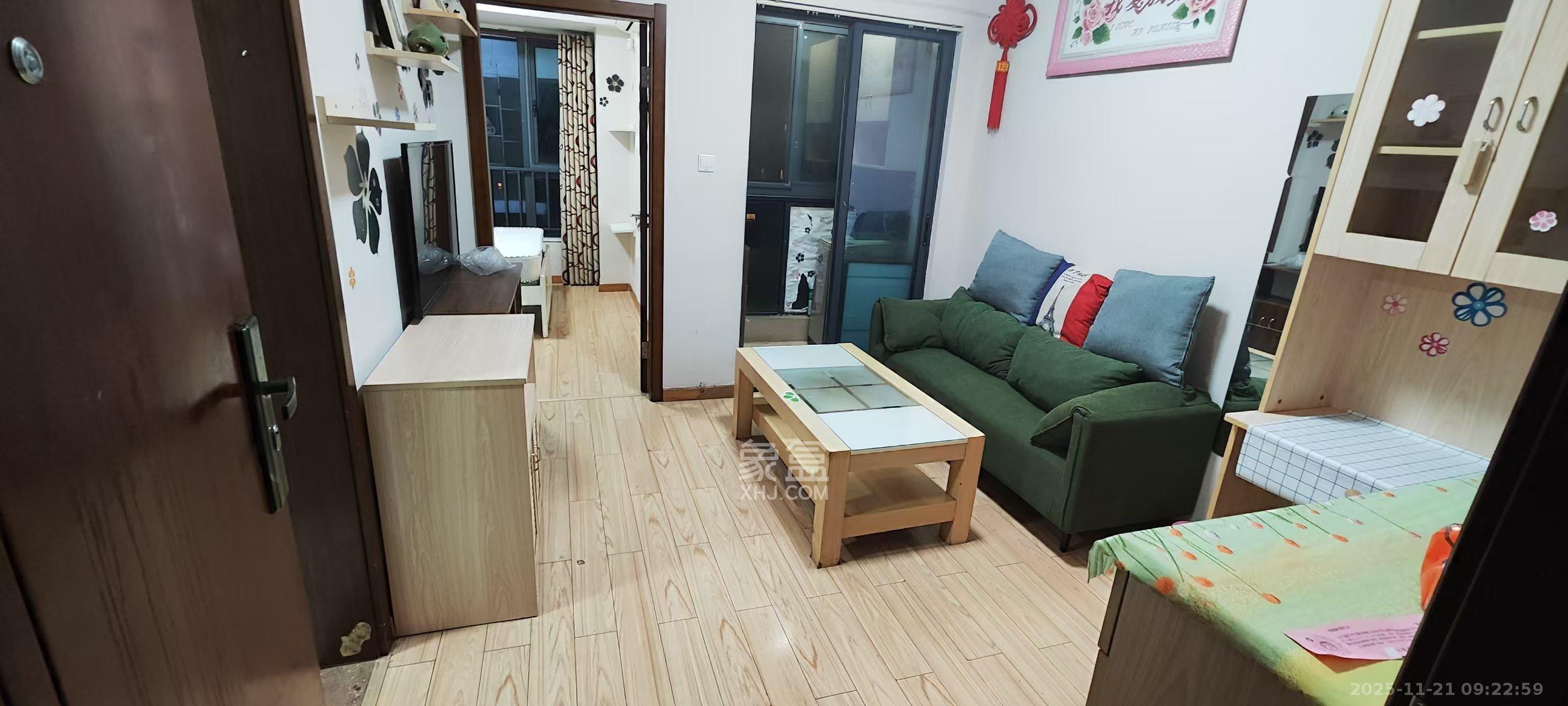 藏珑湖上国际花园  1室1厅1卫    1700.0元/月室内图