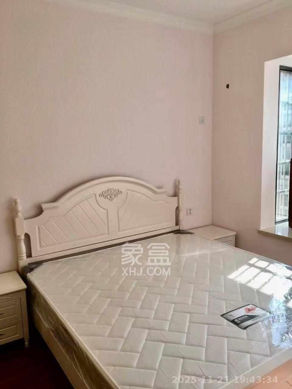 山水新城 2室1厅1卫 1700.0元/月 山水新城 2室1厅1卫 1700.0元/月室内图