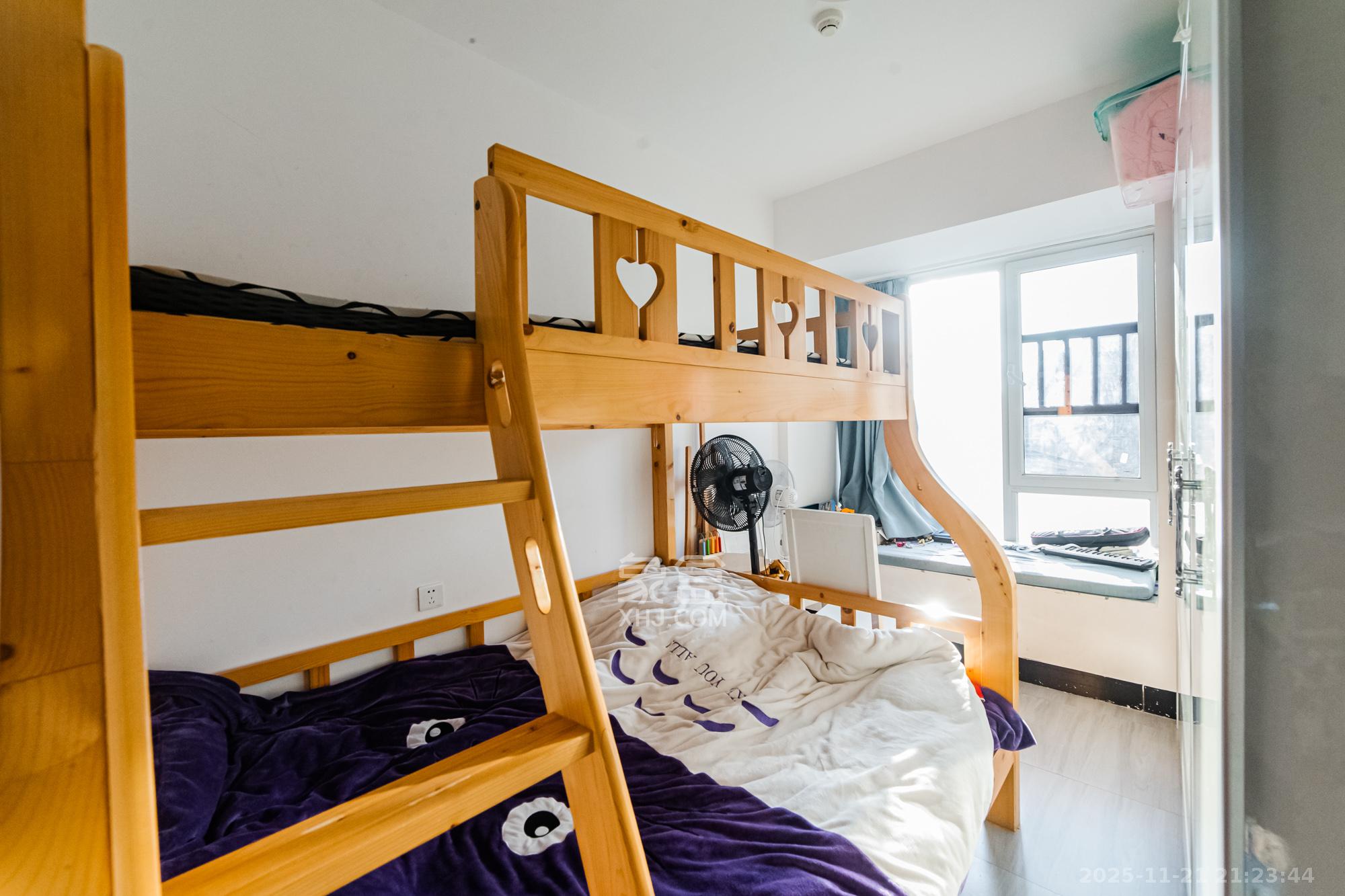 北辰三角洲C3区  3室2厅2卫    145.0万卧室