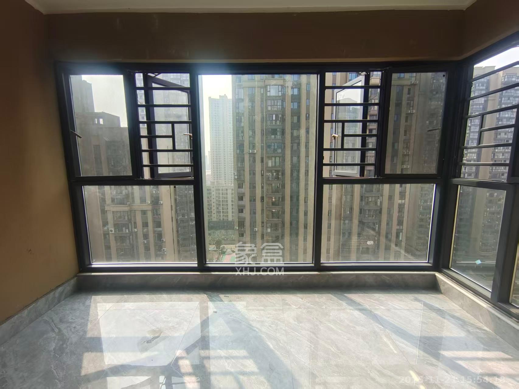 勤诚达境界城  4室2厅2卫    2400.0元/月室内图