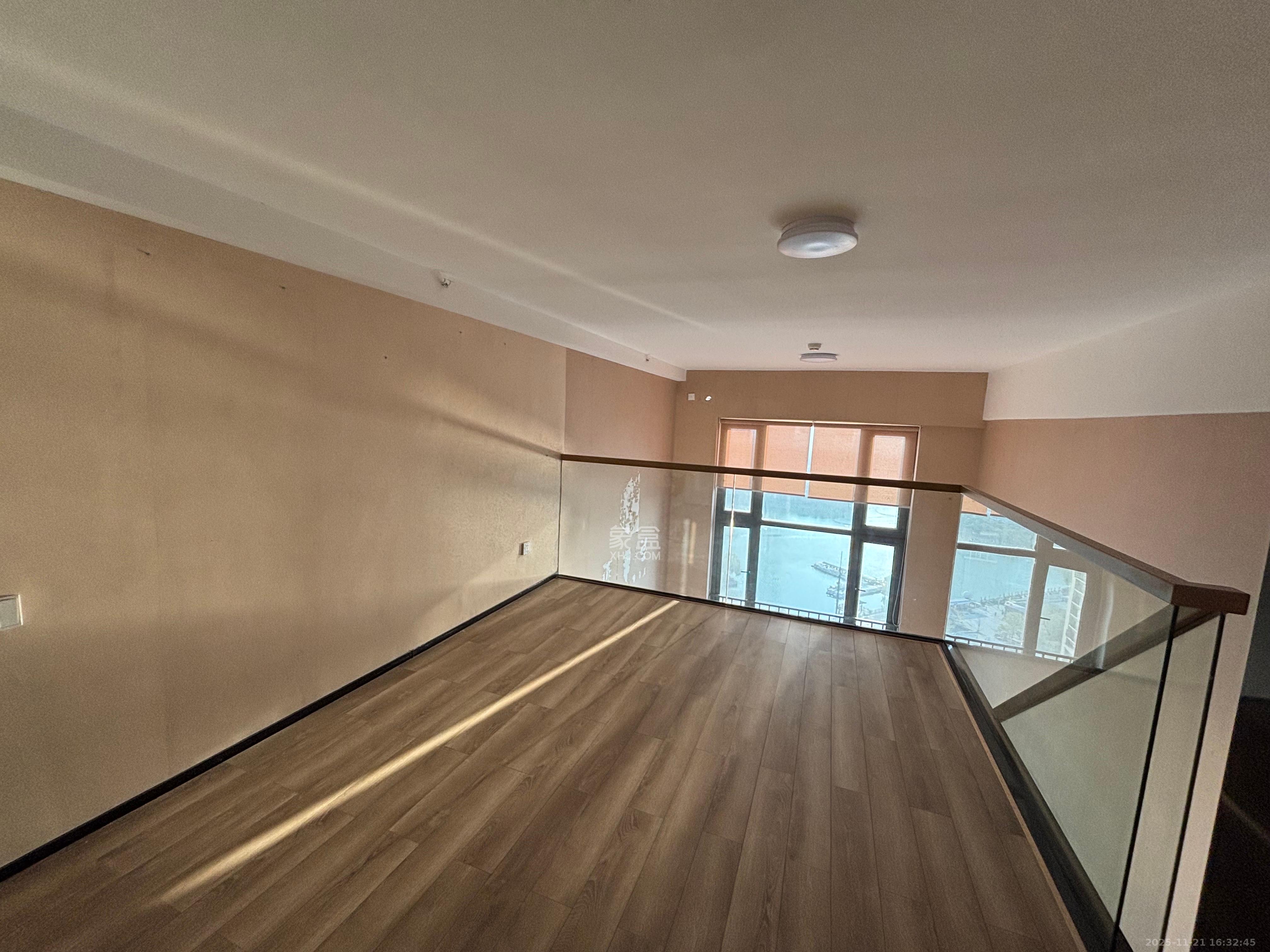 藏珑湖上公馆  1室0厅0卫    2300.0元/月室内图