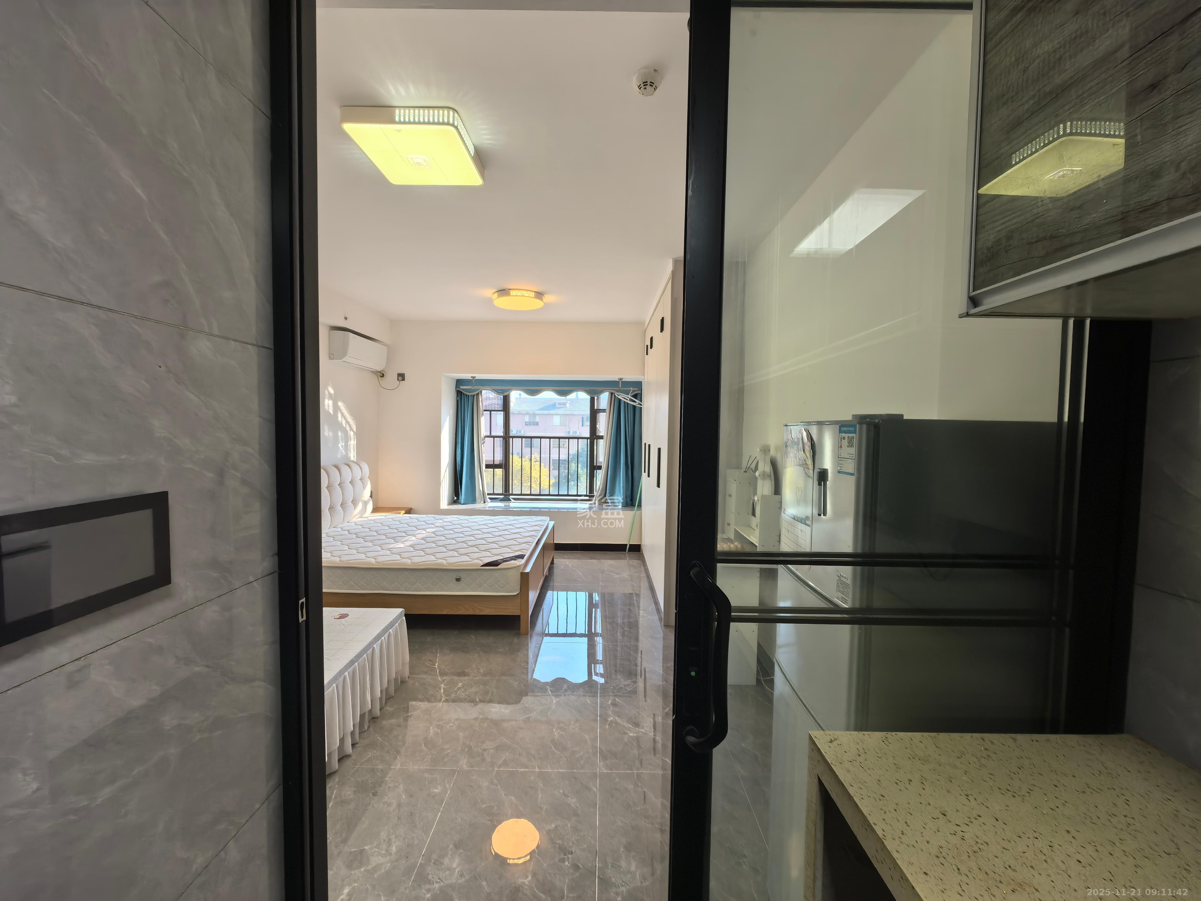 奥园城市天骄一期  1室1厅1卫    1600.0元/月室内图