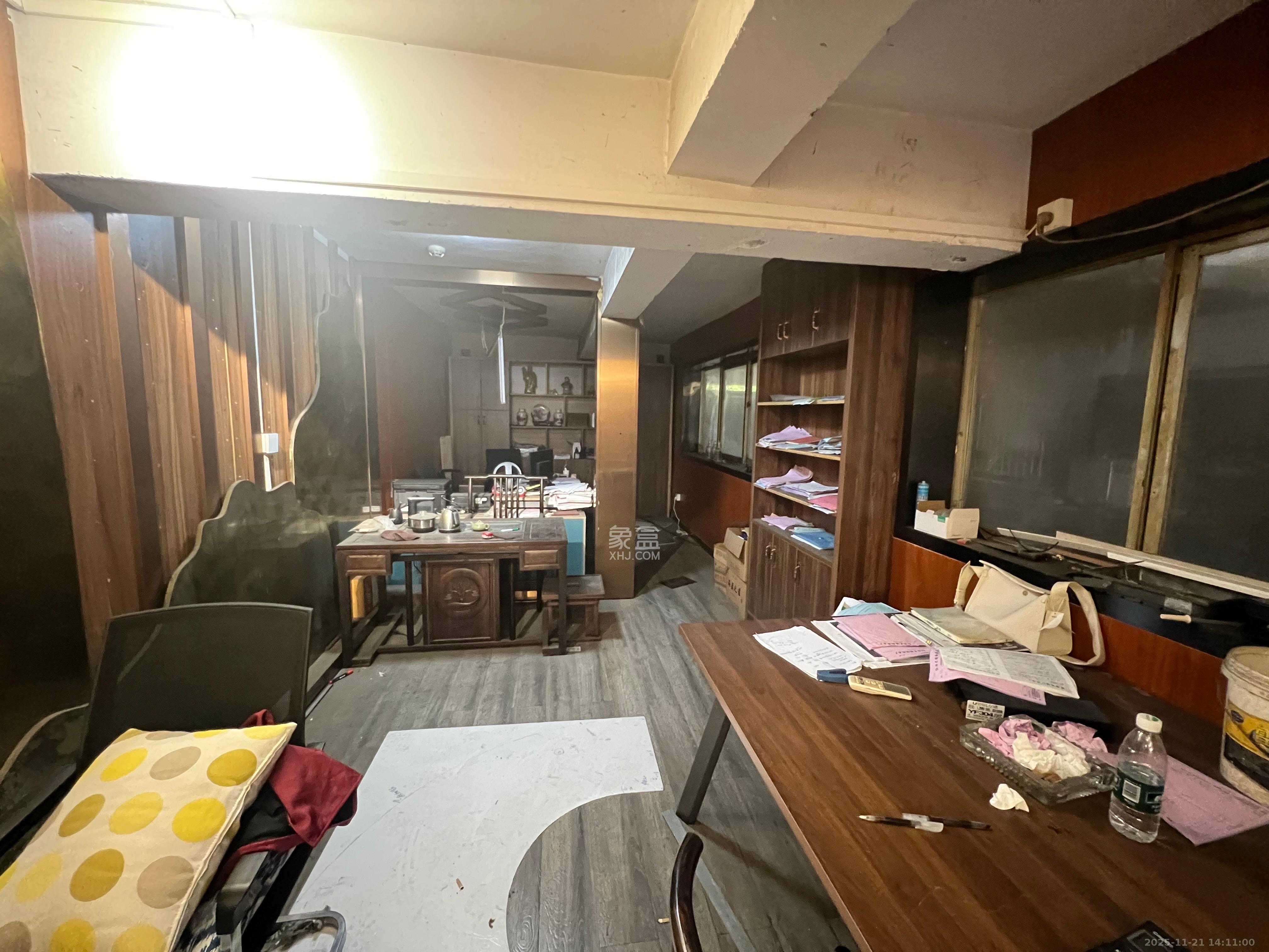 星城名典  1室1厅1卫    5000.0元/月