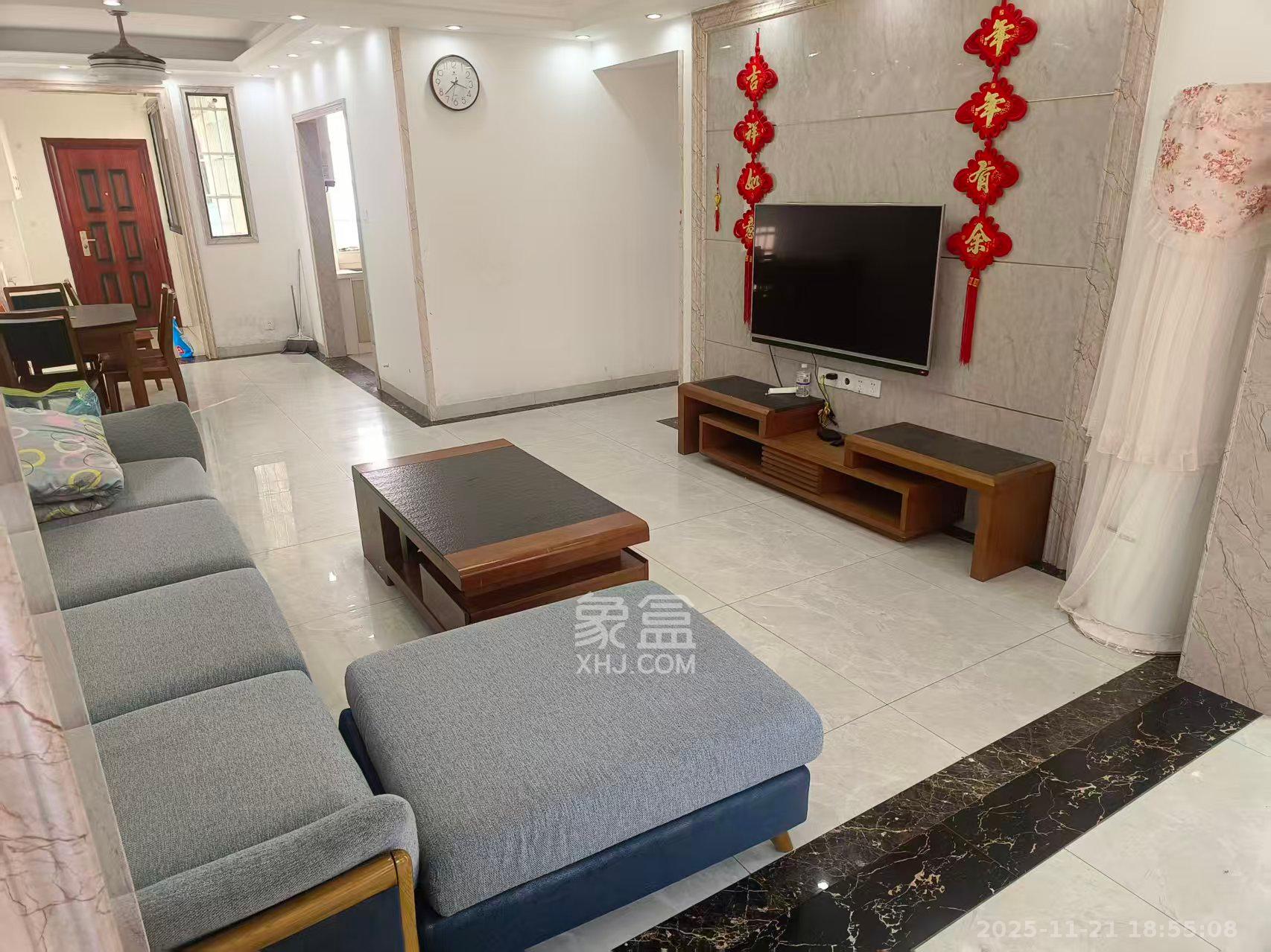 嘉顺苑  3室2厅2卫    2500.0元/月室内图