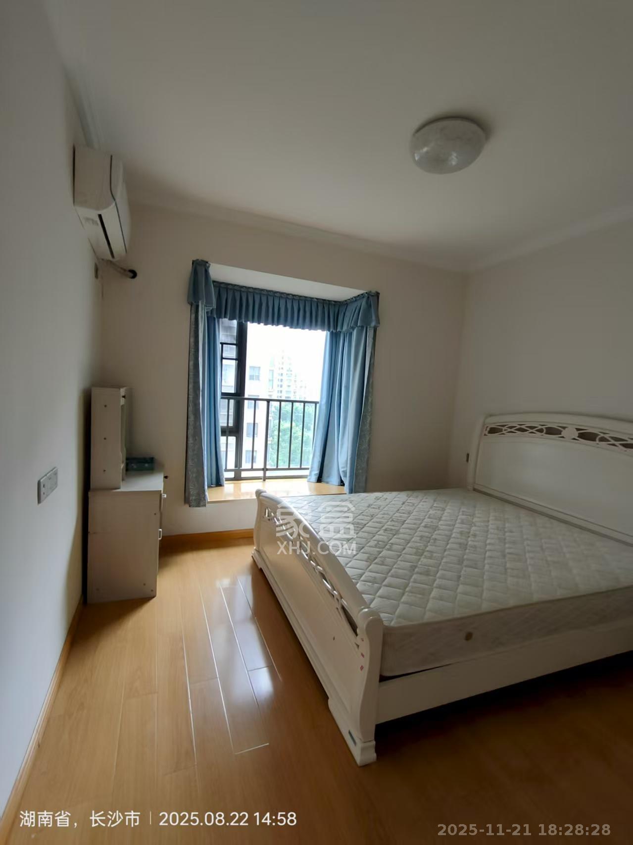 鑫远御文台一期  2室2厅1卫    2600.0元/月室内图