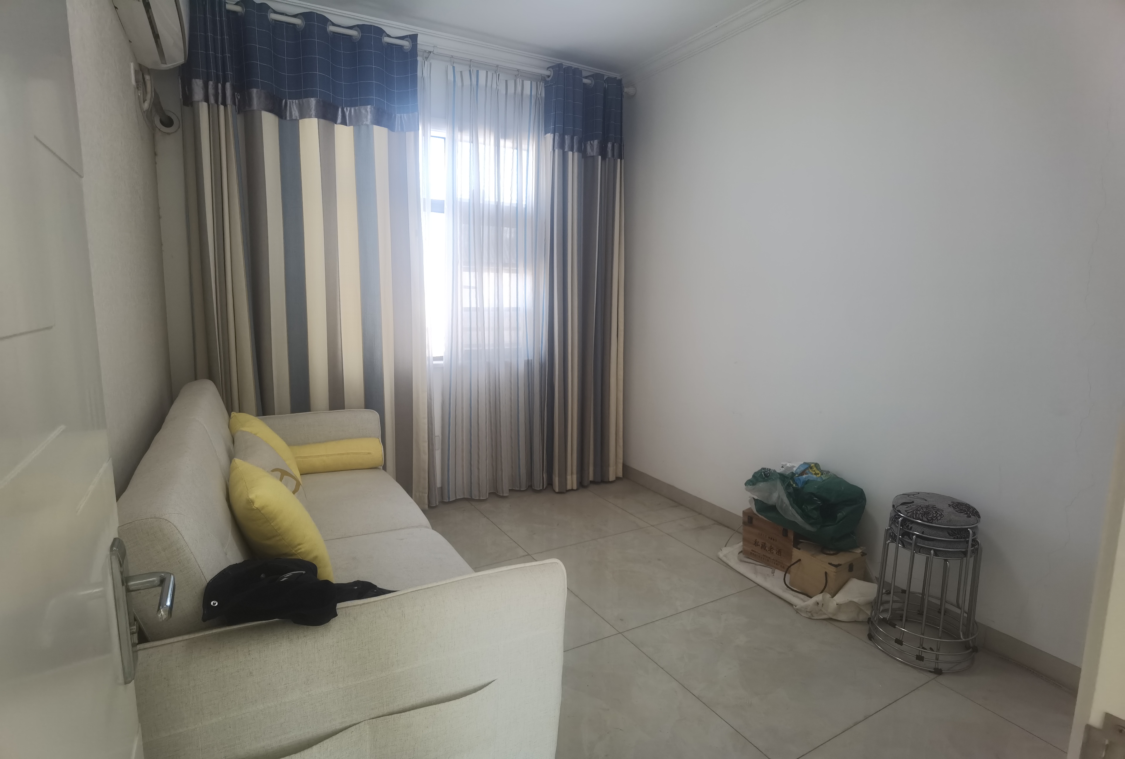 万豪城市花园 3室2厅2卫 66.8万 万豪城市花园 3室2厅2卫 66.8万客厅