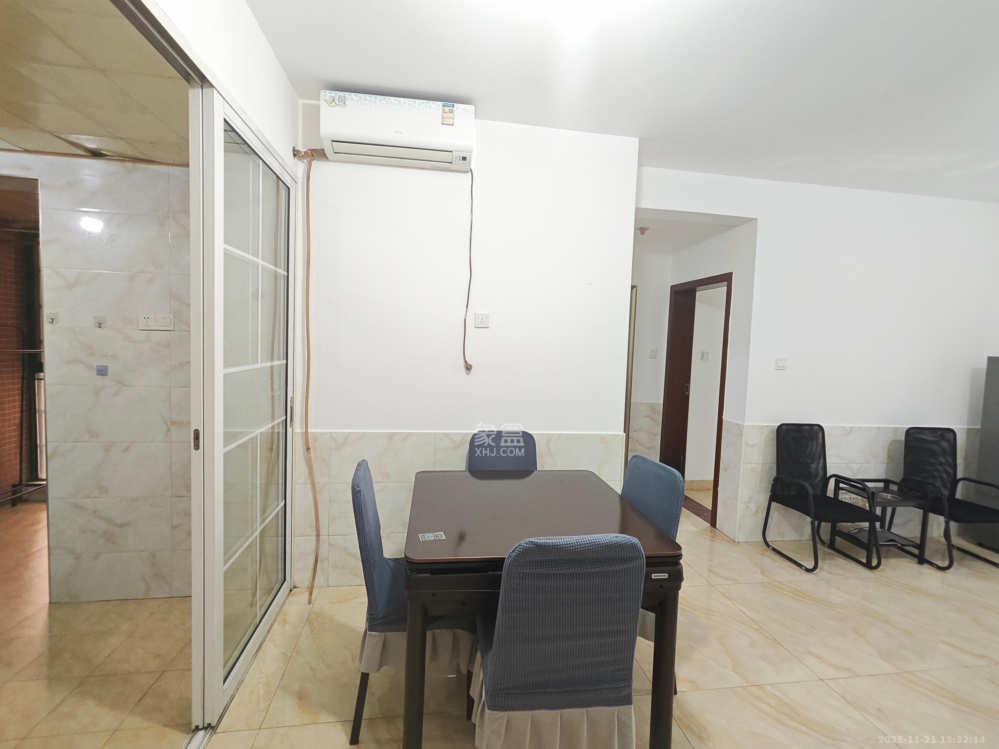 岳北和苑  2室1厅1卫    2400.0元/月室内图