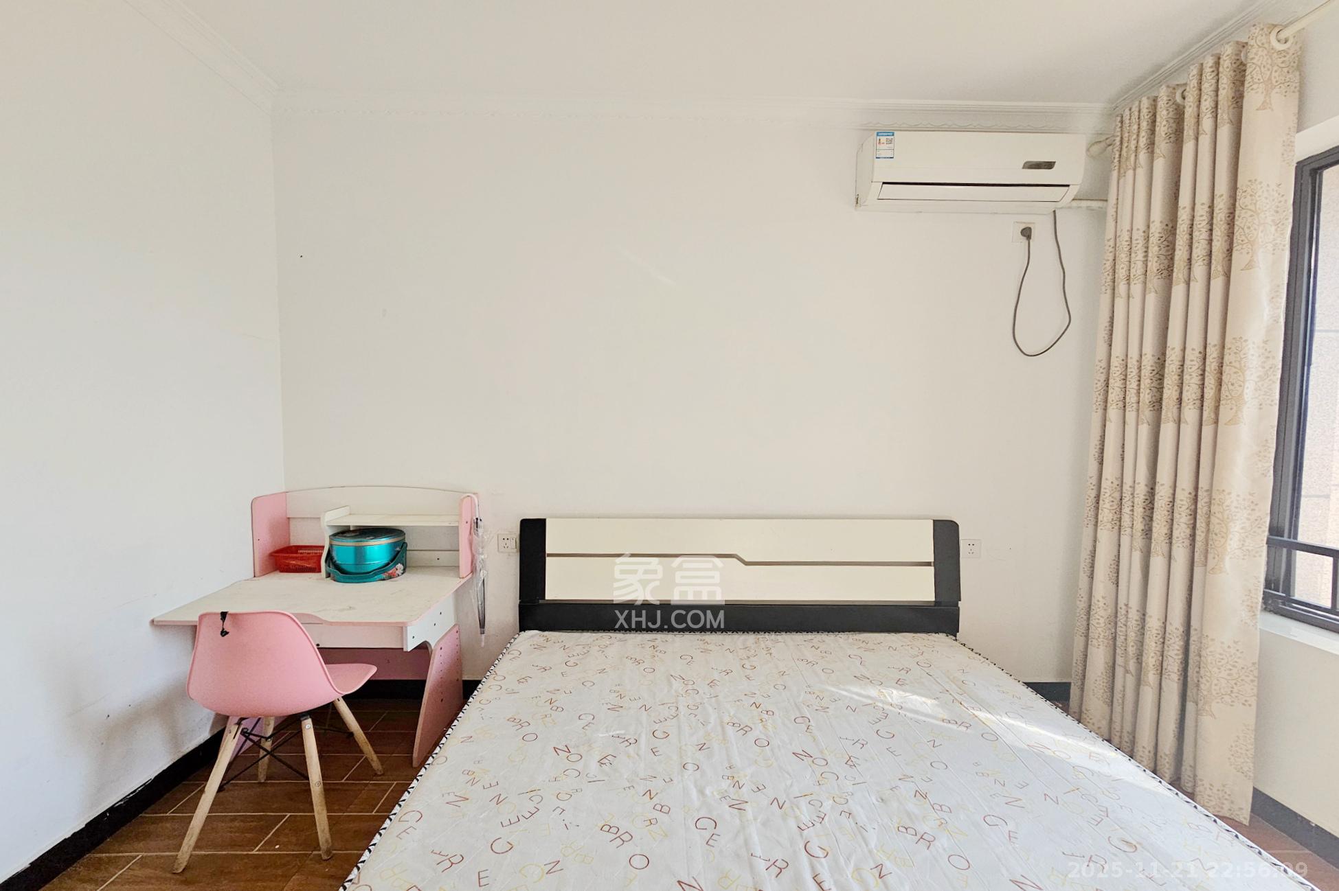 明昇壹城（明昇时代广场）一期  3室2厅1卫    120.0万卧室