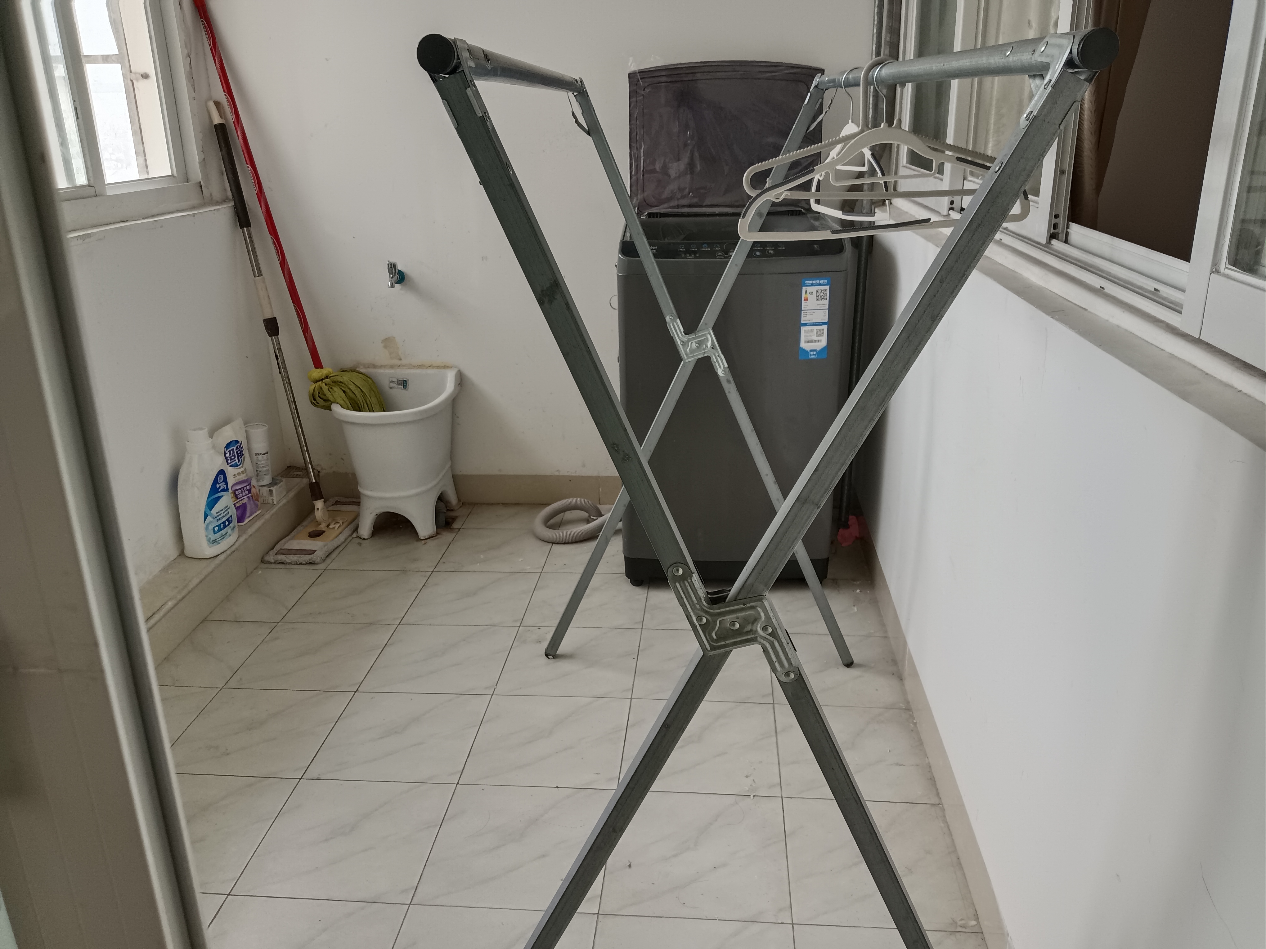 新宏基大厦 4室2厅2卫 3700.0元/月 新宏基大厦 4室2厅2卫 3700.0元/月室内图