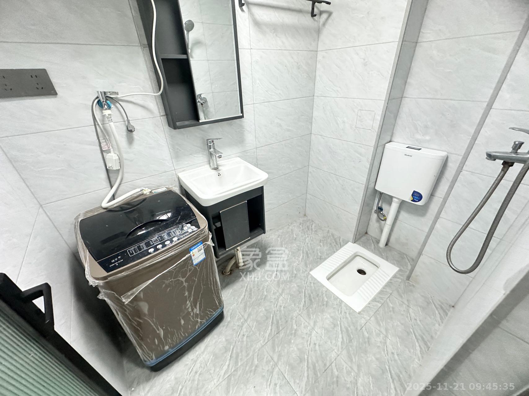 麓谷新干线 1室0厅0卫 1700.0元/月 麓谷新干线 1室0厅0卫 1700.0元/月室内图