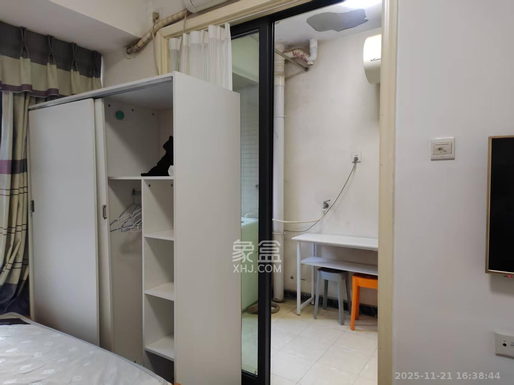 中建芙蓉工社 1室1厅1卫 1300.0元/月 中建芙蓉工社 1室1厅1卫 1300.0元/月室内图