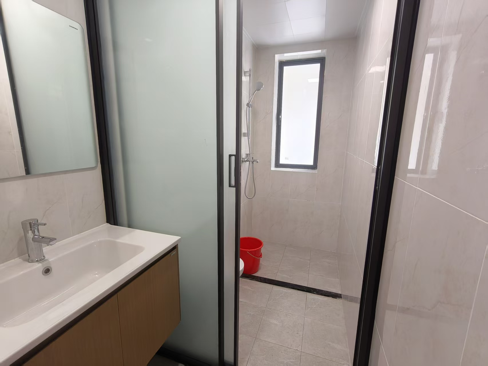 和风家园蓝天居 3室2厅2卫 2800.0元/月 和风家园蓝天居 3室2厅2卫 2800.0元/月室内图