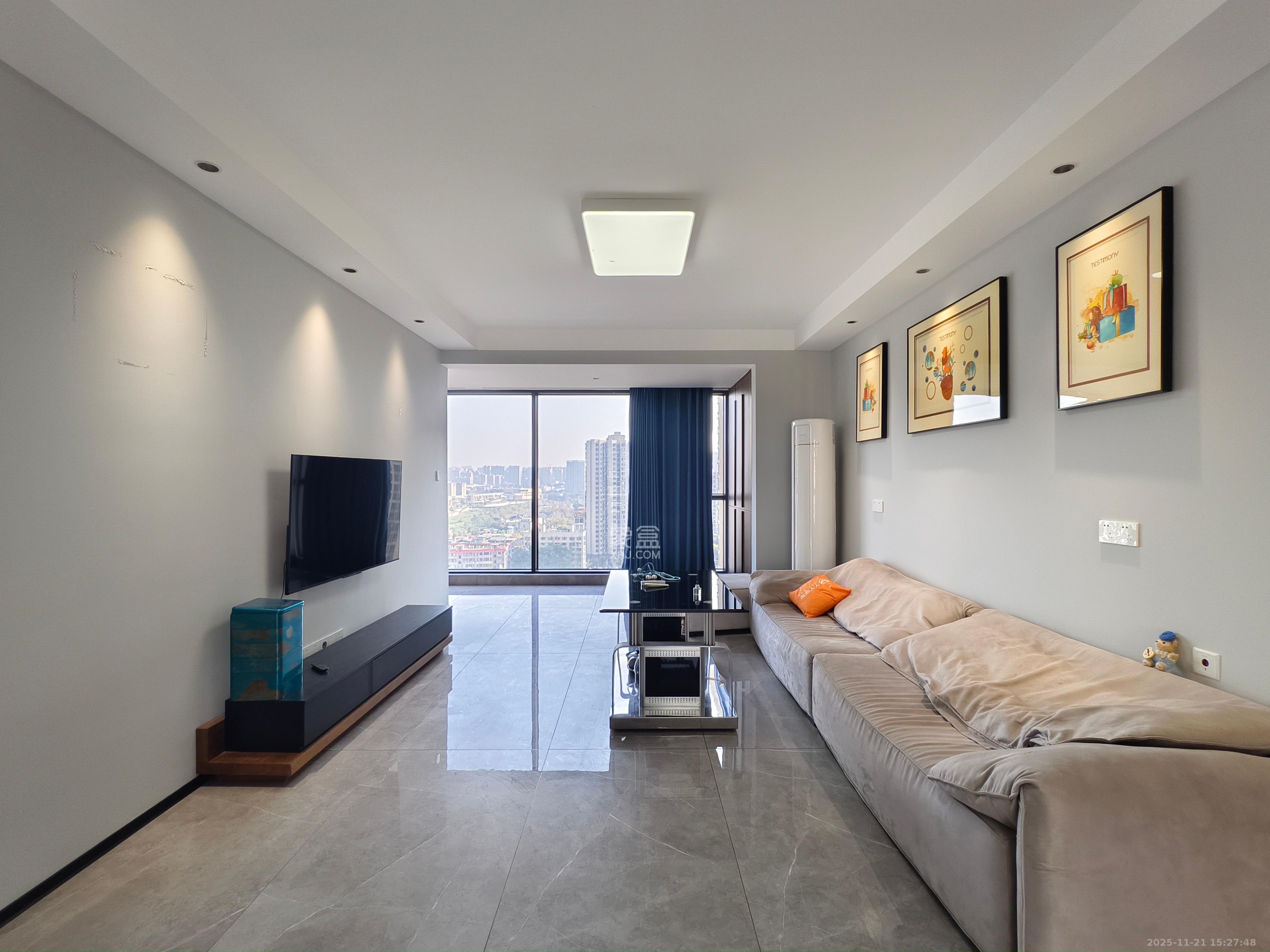 世茂璀璨天城  4室2厅2卫    4000.0元/月室内图1