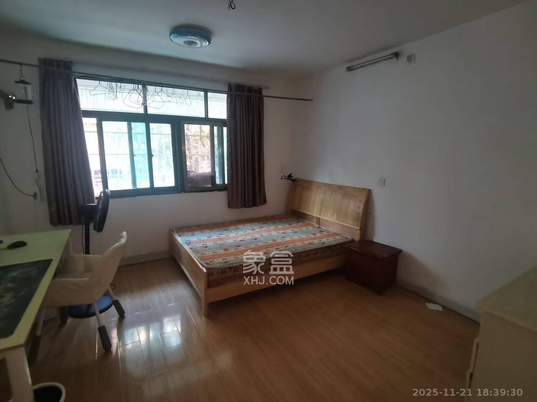 王公塘社区  2室2厅1卫    1300.0元/月室内图