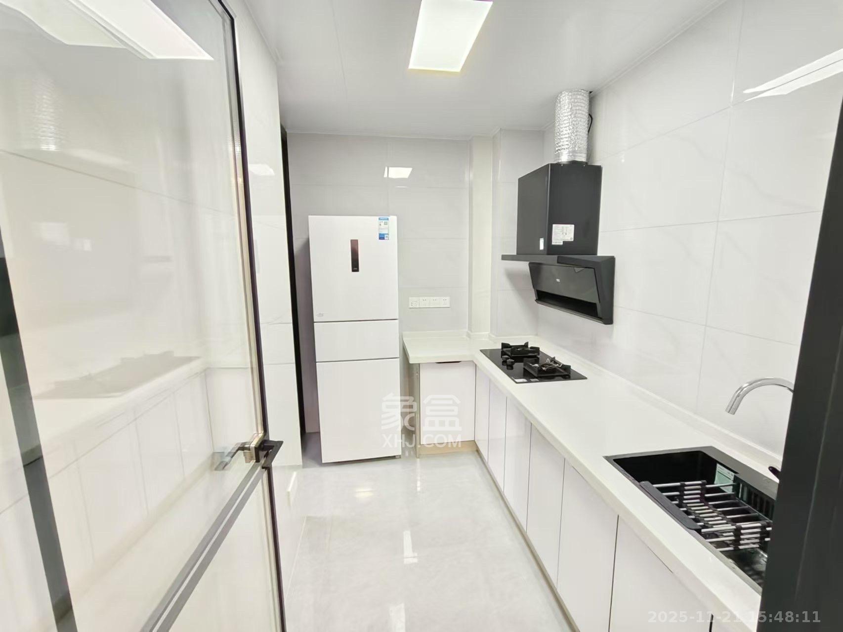 深业睿城  2室1厅2卫    2200.0元/月室内图