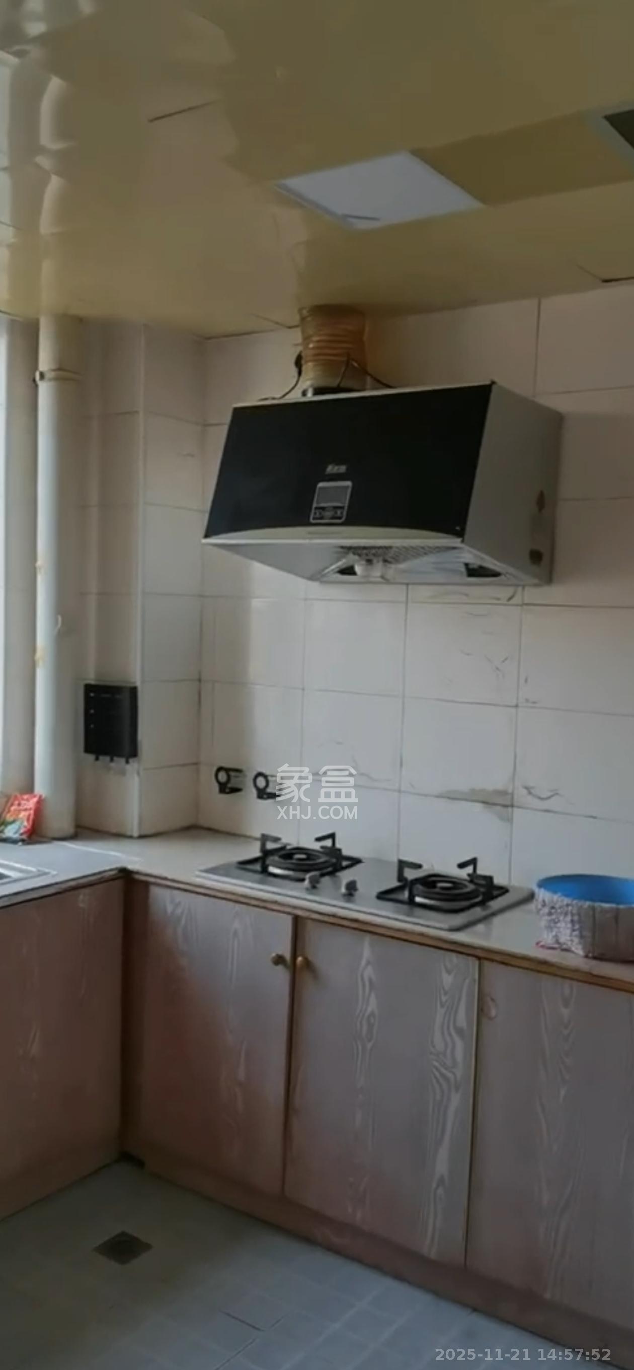 茂华国际湘  3室2厅2卫    2800.0元/月室内图