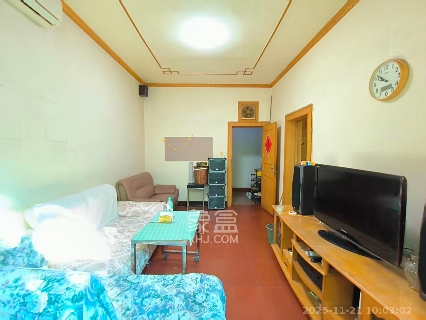 长勘小区  1室0厅0卫    1500.0元/月室内图1