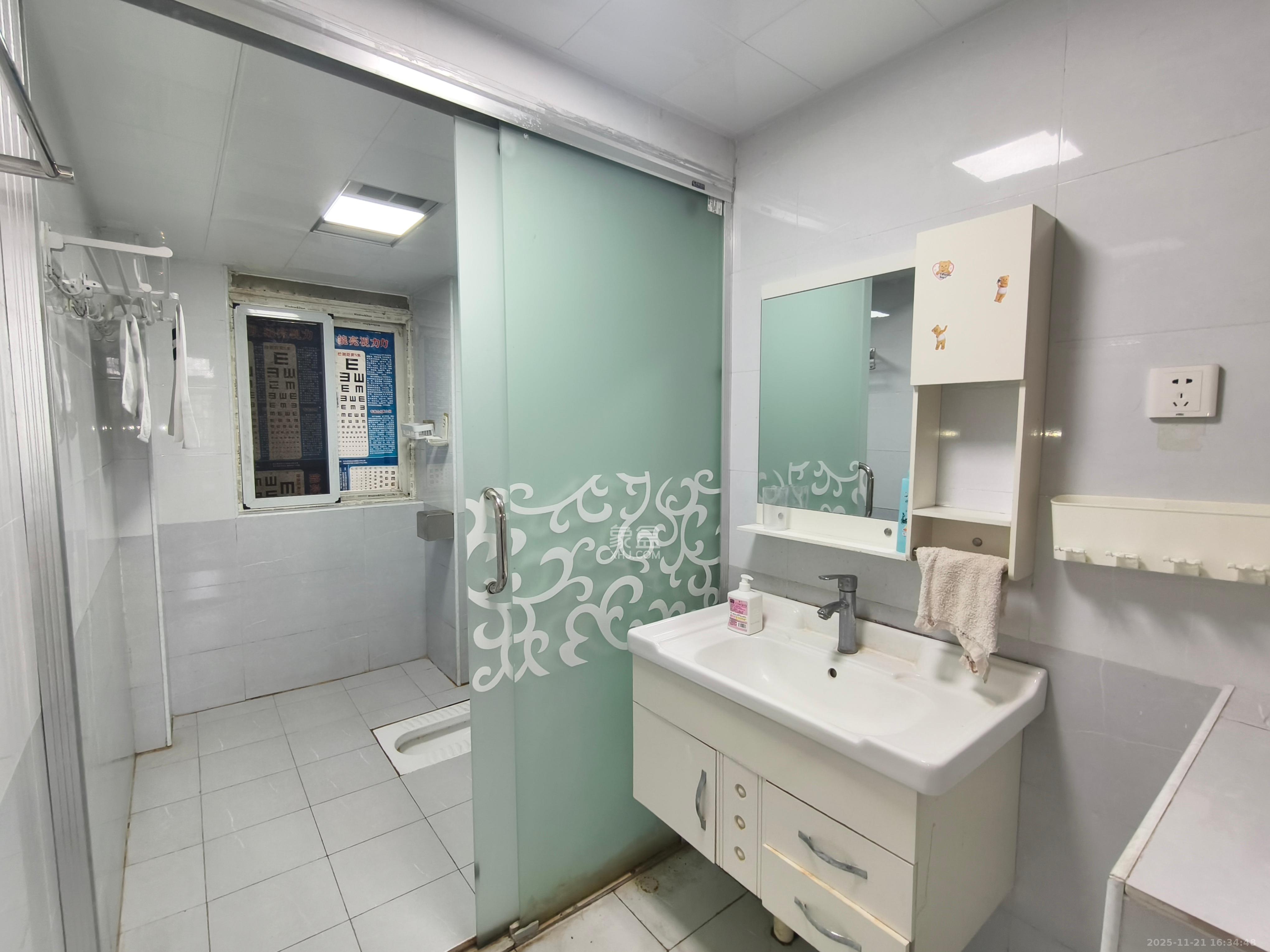 星城新宇瑞景苑(景塘苑) 1室2厅2卫 2000.0元/月 星城新宇瑞景苑(景塘苑) 1室2厅2卫 2000.0元/月室内图