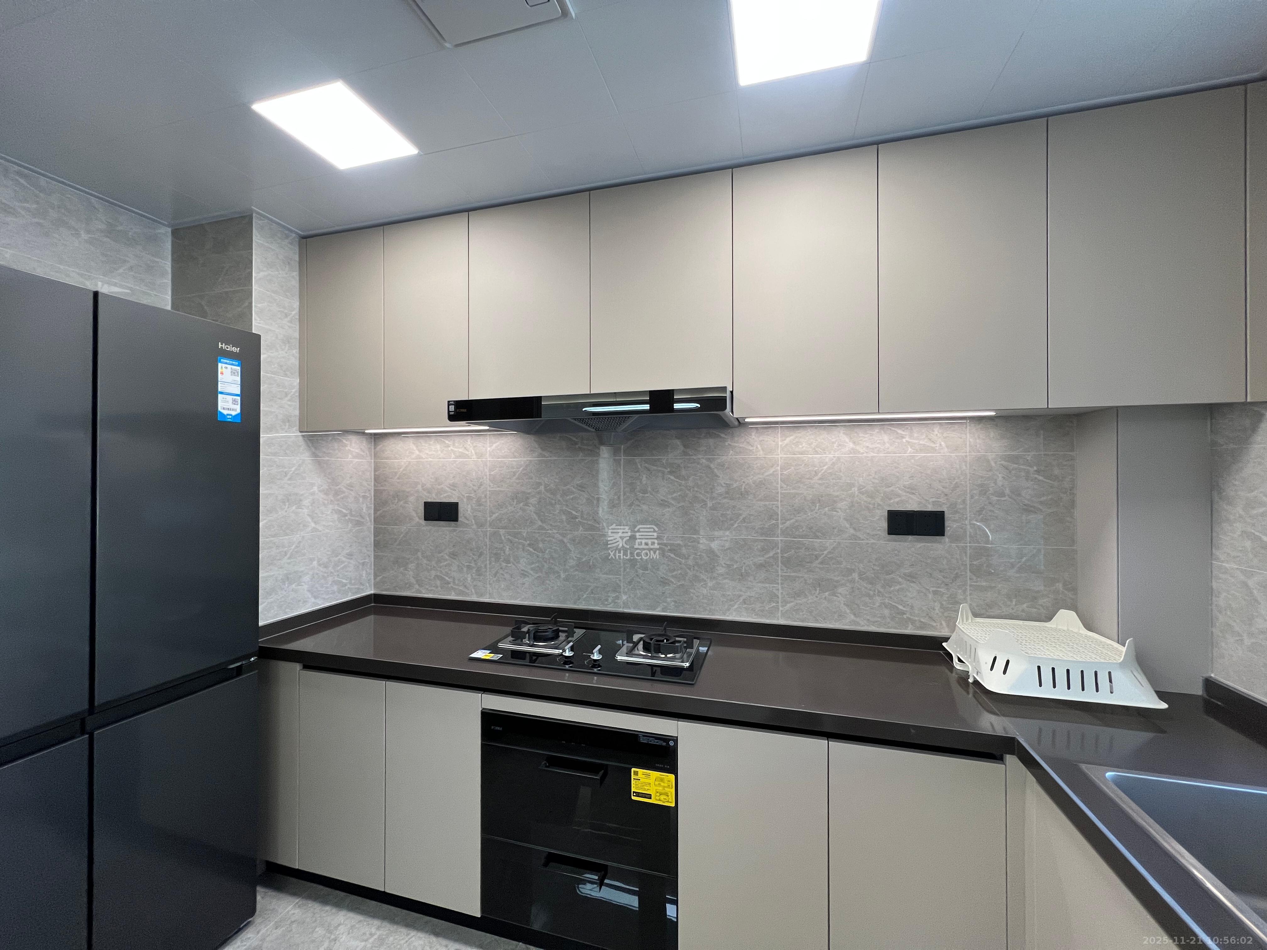 德奥上河城章  4室2厅2卫    4800.0元/月室内图