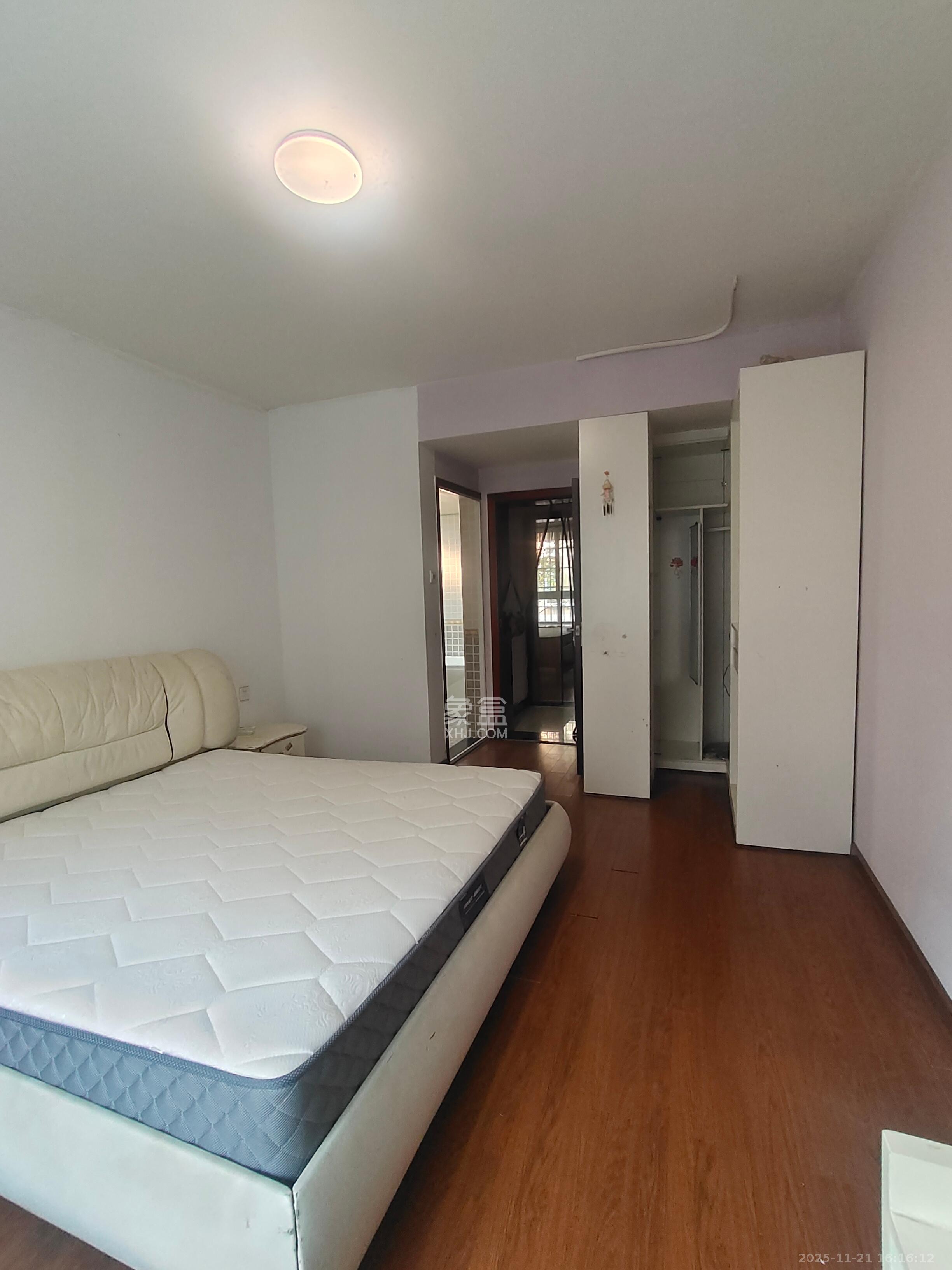 长丰星城  4室2厅2卫    1500.0元/月室内图