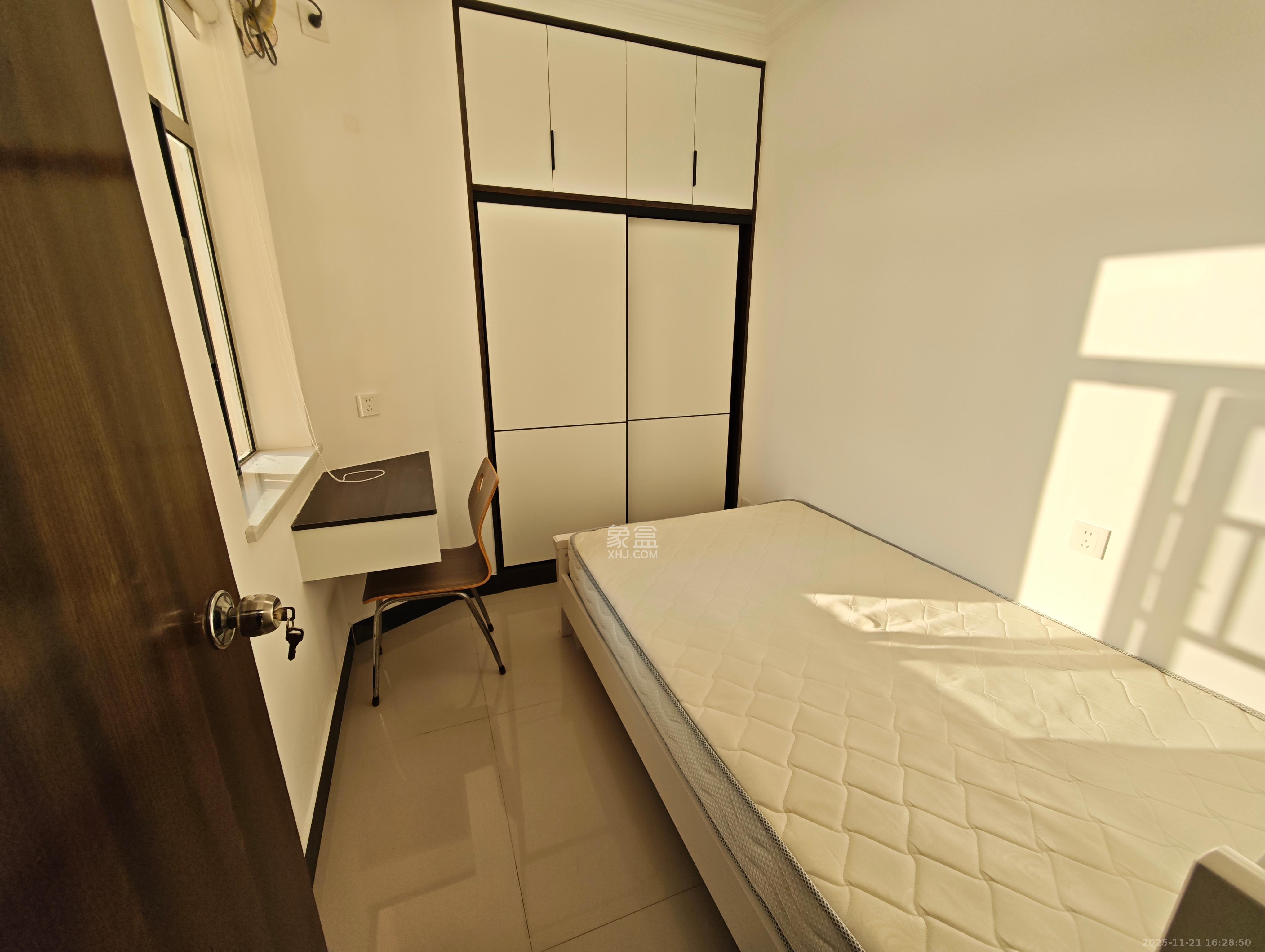 凯通国际城（凯通朝庭）  2室2厅1卫    2500.0元/月室内图