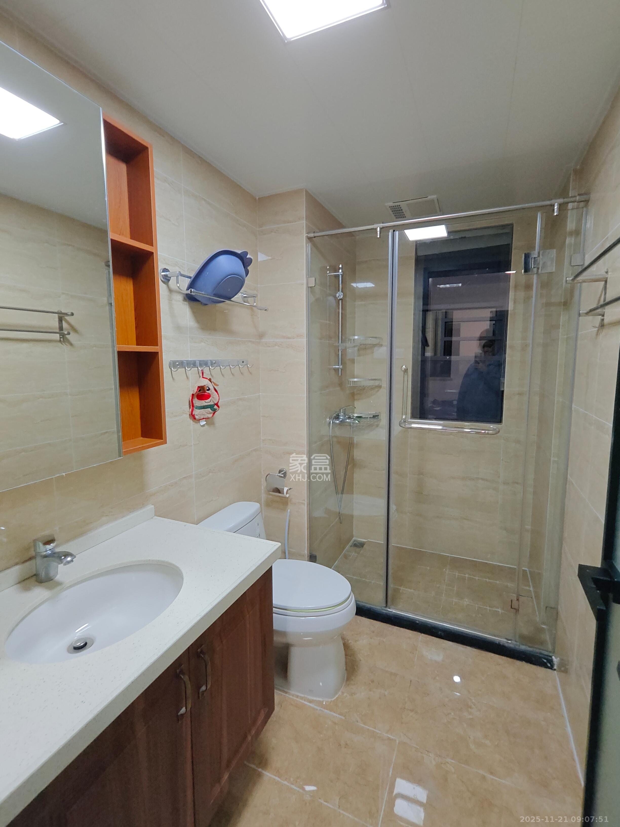 万润滨江天著 4室2厅2卫 2800.0元/月 万润滨江天著 4室2厅2卫 2800.0元/月室内图