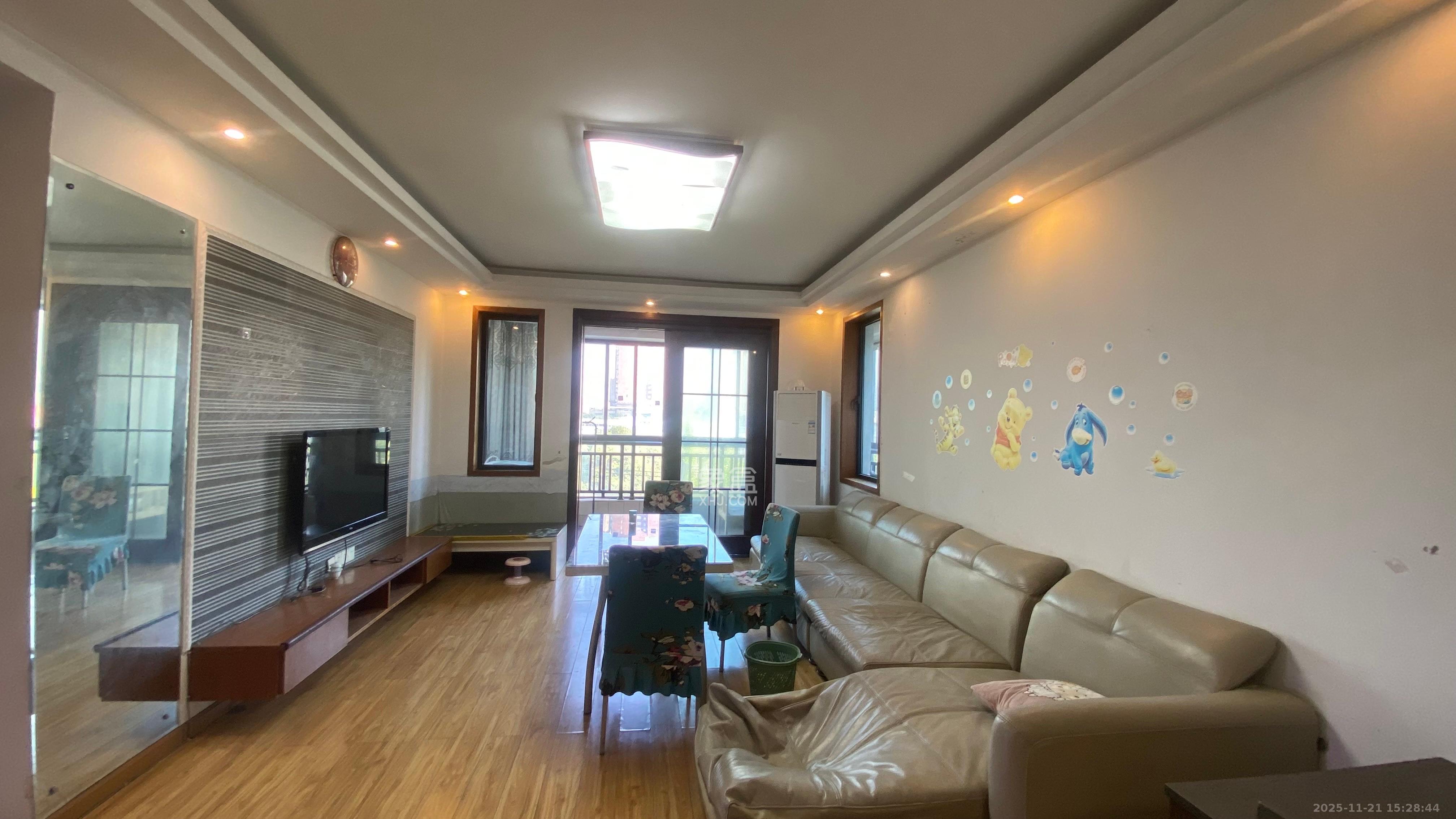 绿城桂花城 2室2厅1卫 2300.0元/月 绿城桂花城 2室2厅1卫 2300.0元/月室内图