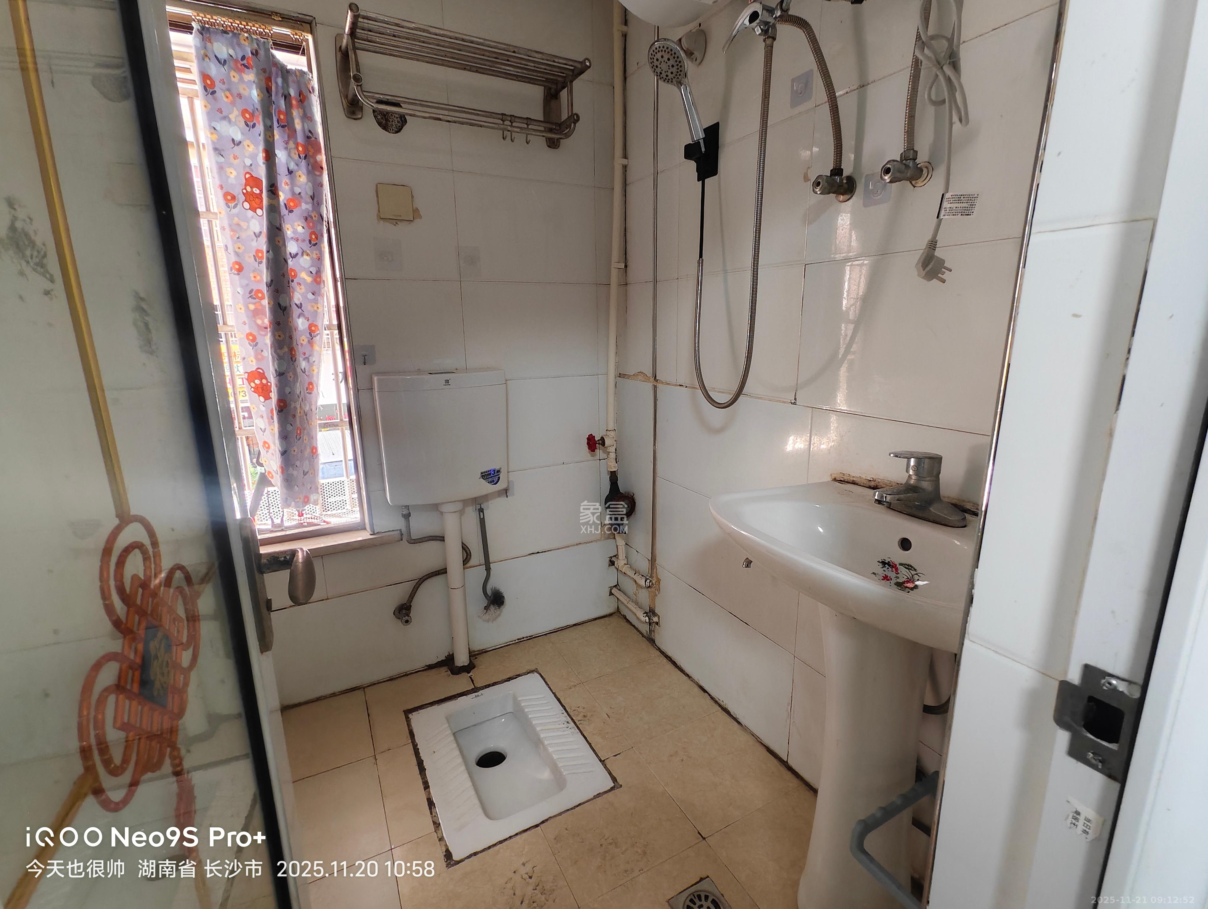 龙塘安置区(龙塘小区) 2室1厅1卫 1200.0元/月 龙塘安置区(龙塘小区) 2室1厅1卫 1200.0元/月室内图