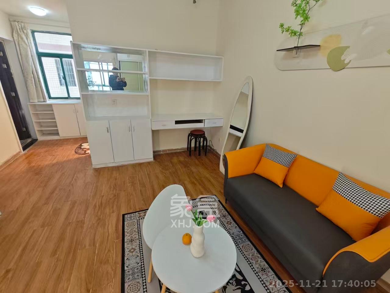 明城公寓  1室1厅1卫    1360.0元/月室内图