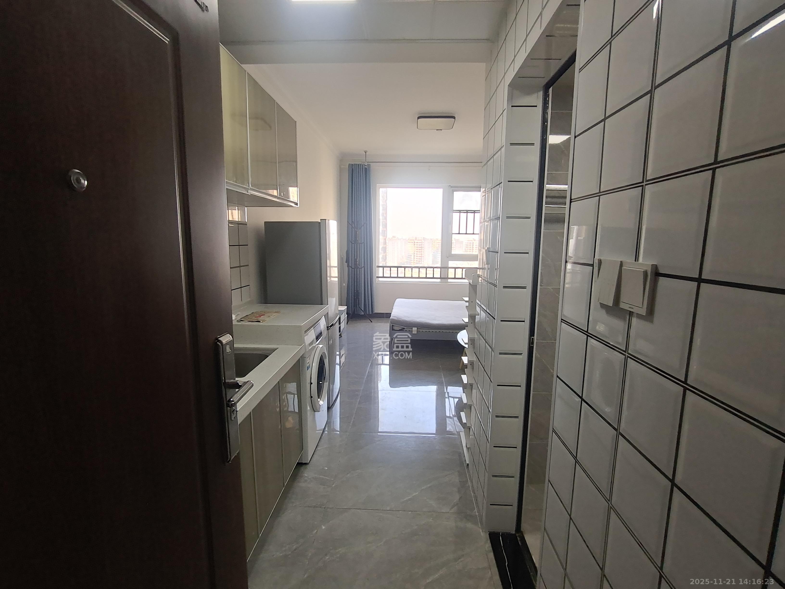 保利香槟国际 1室1厅1卫 1200.0元/月 保利香槟国际 1室1厅1卫 1200.0元/月室内图