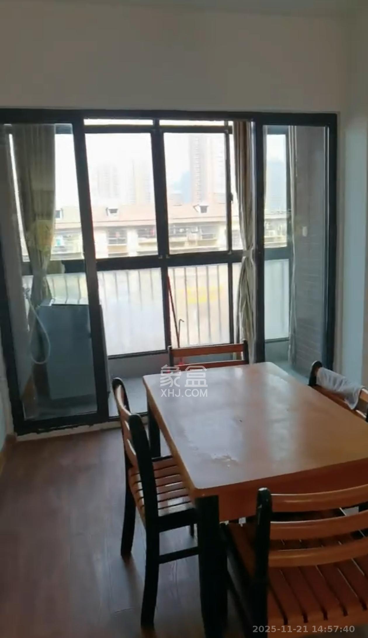 茂华国际湘  3室2厅2卫    2800.0元/月室内图