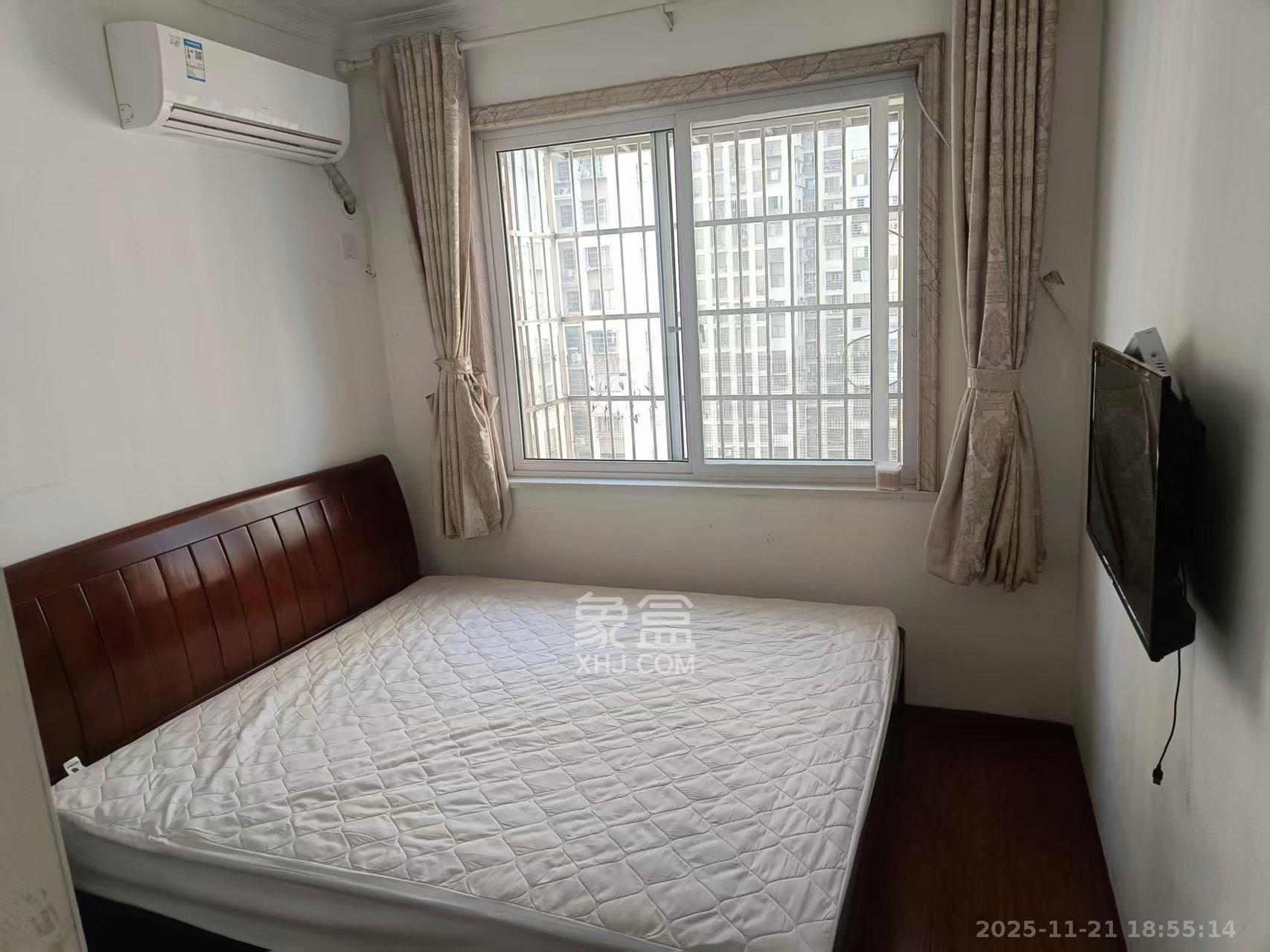 嘉顺苑 3室2厅2卫 2500.0元/月 嘉顺苑 3室2厅2卫 2500.0元/月室内图