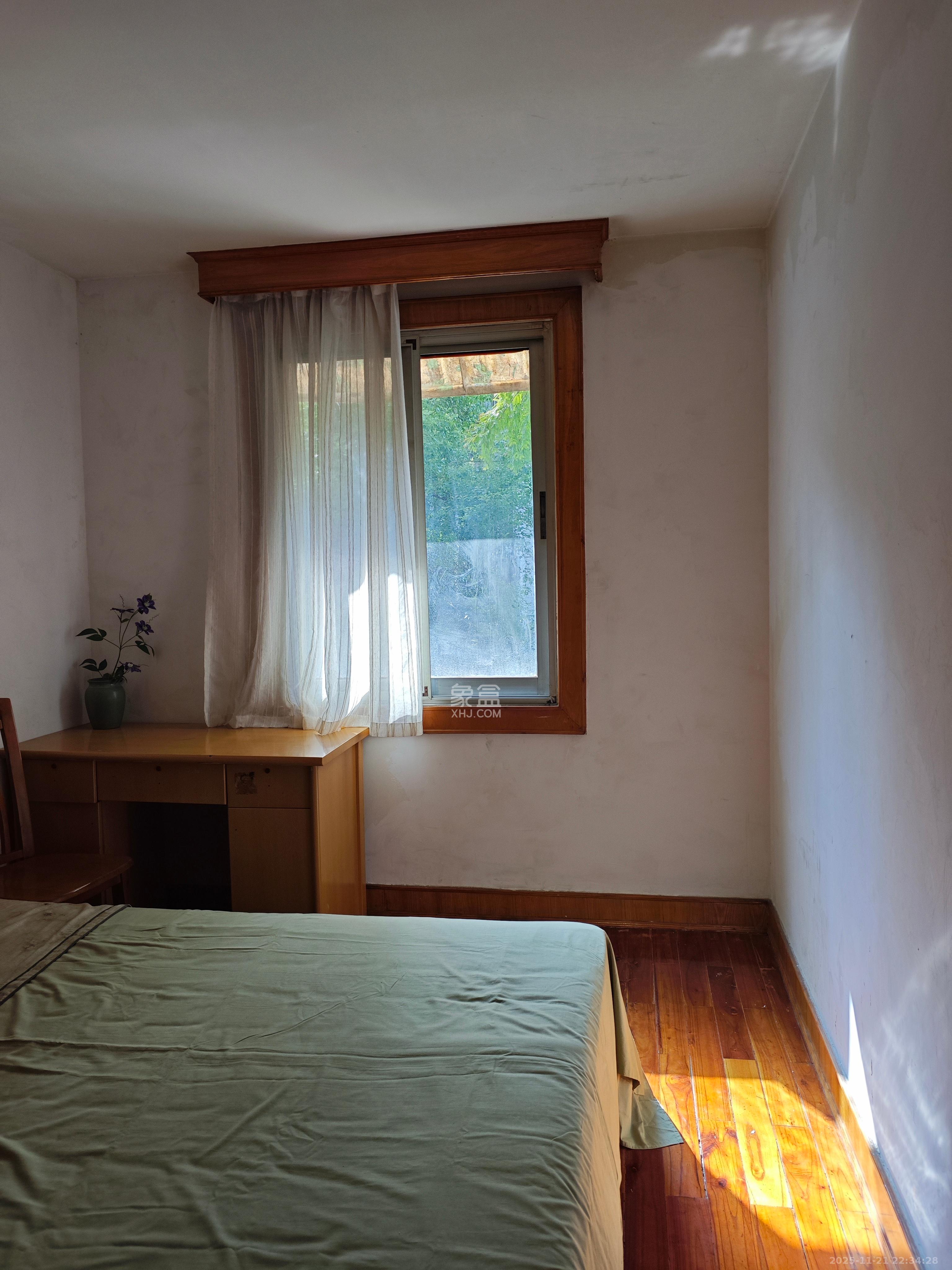 雨花大厦(云海大厦) 1室0厅0卫 1999.0元/月 雨花大厦(云海大厦) 1室0厅0卫 1999.0元/月室内图