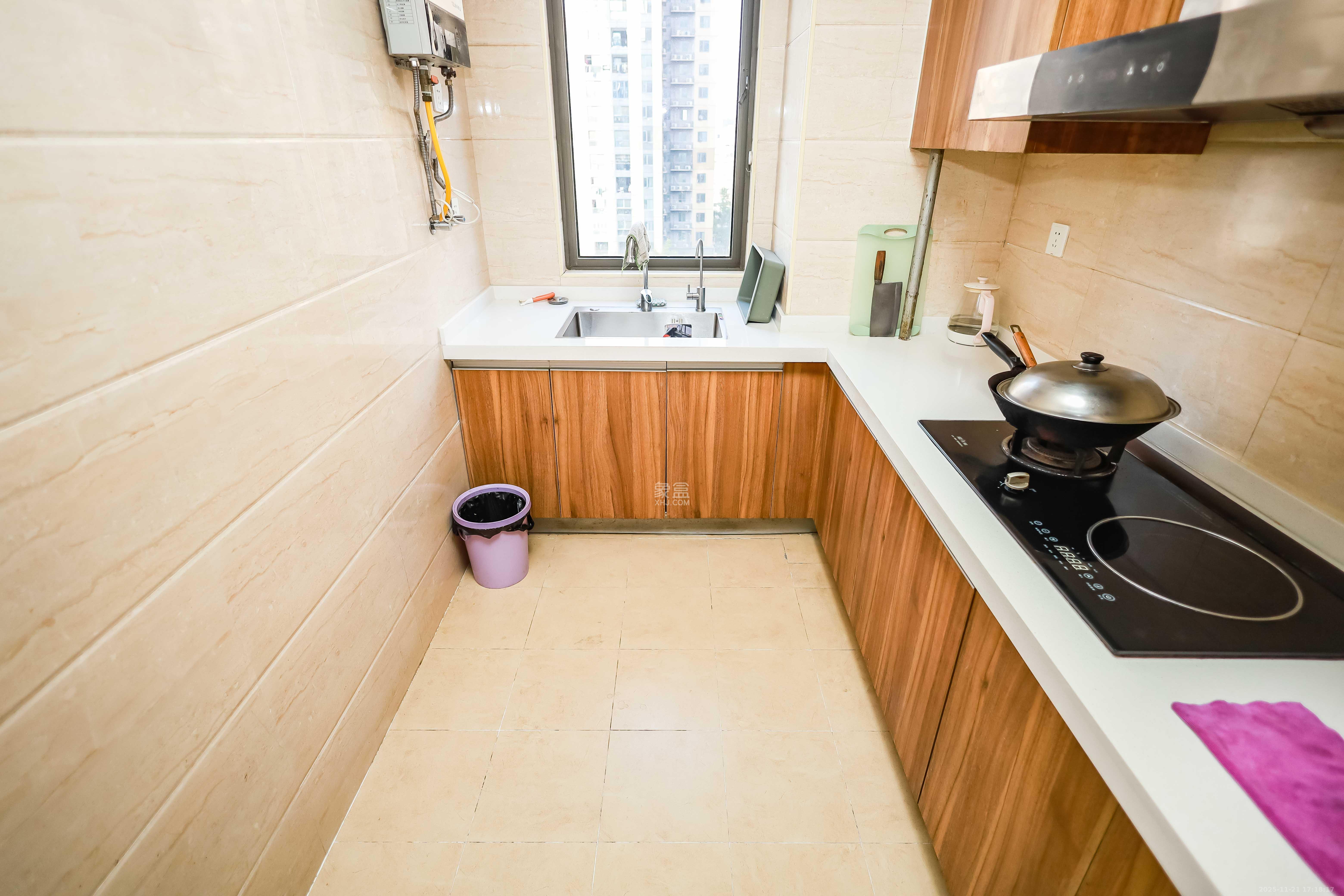 麓谷小镇 3室2厅1卫 52.0万 麓谷小镇 3室2厅1卫 52.0万厨房