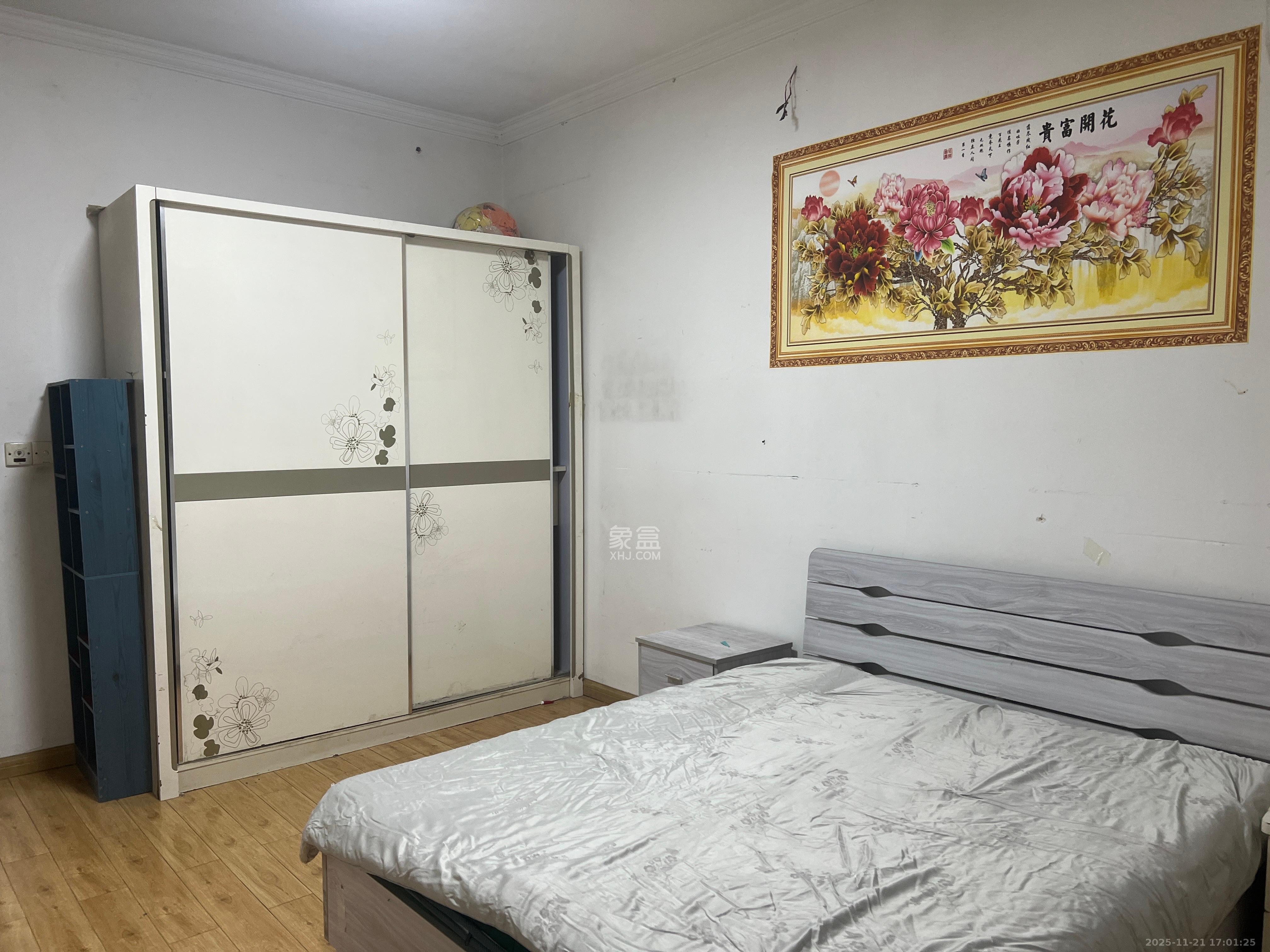 红龙庙小区 3室2厅1卫 2200.0元/月 红龙庙小区 3室2厅1卫 2200.0元/月室内图