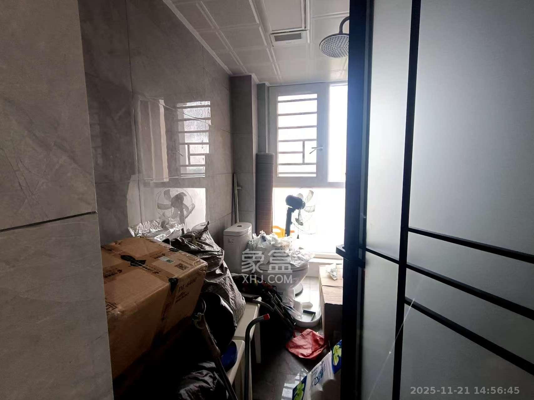 南城印象  3室2厅1卫    2500.0元/月室内图