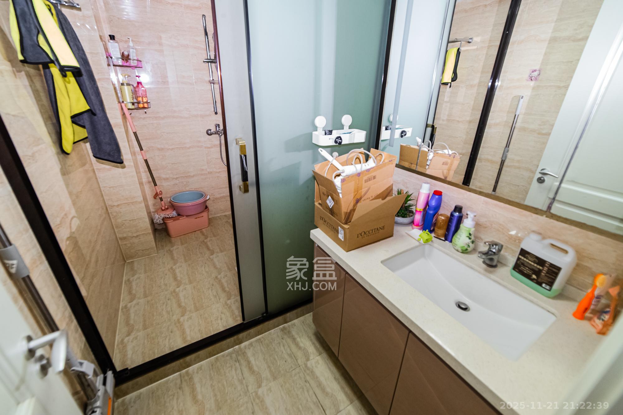 北辰三角洲E4区 4室2厅2卫 188.0万 北辰三角洲E4区 4室2厅2卫 188.0万卫生间