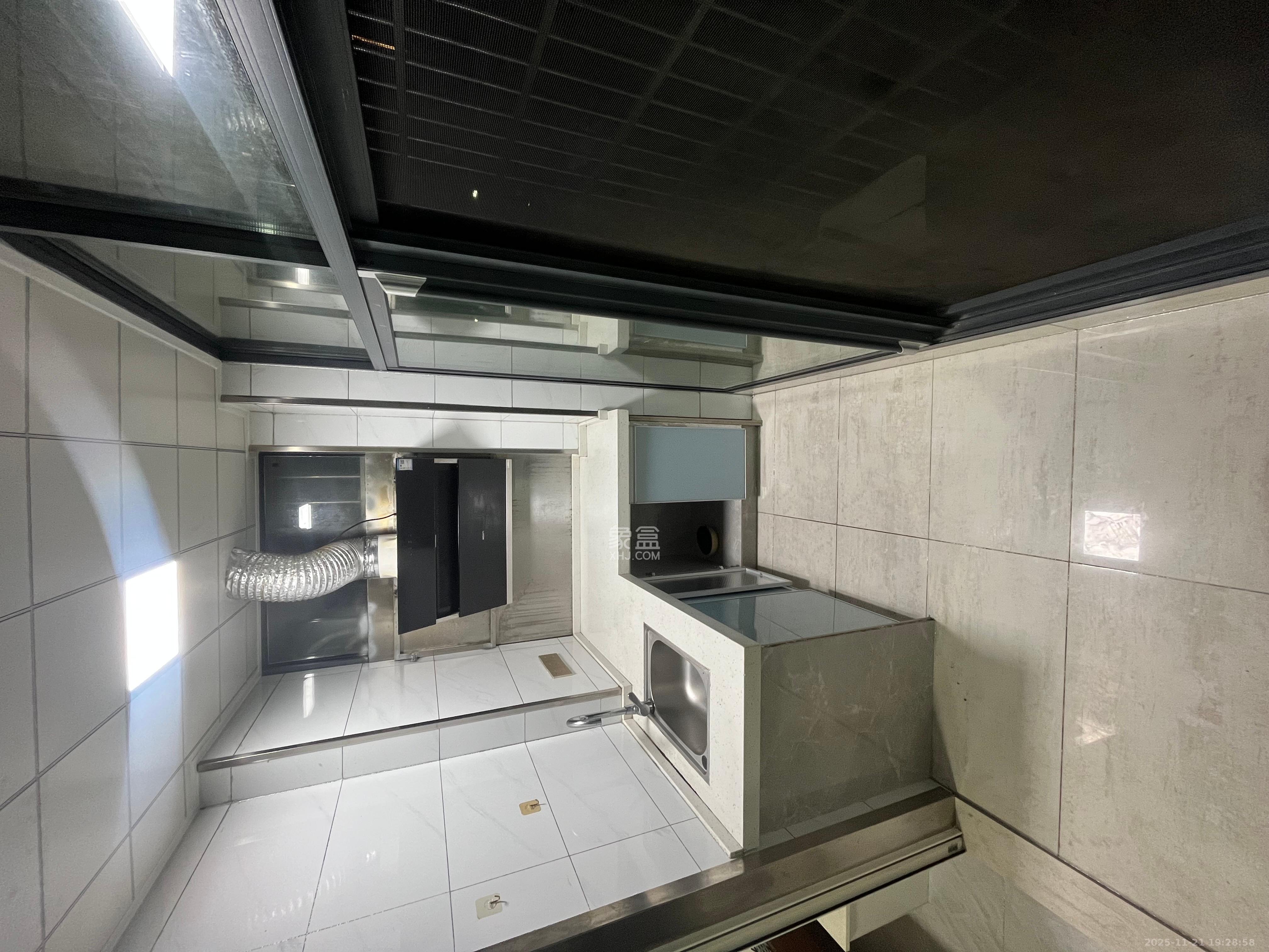 星城新宇川河苑  1室1厅1卫    800.0元/月室内图1